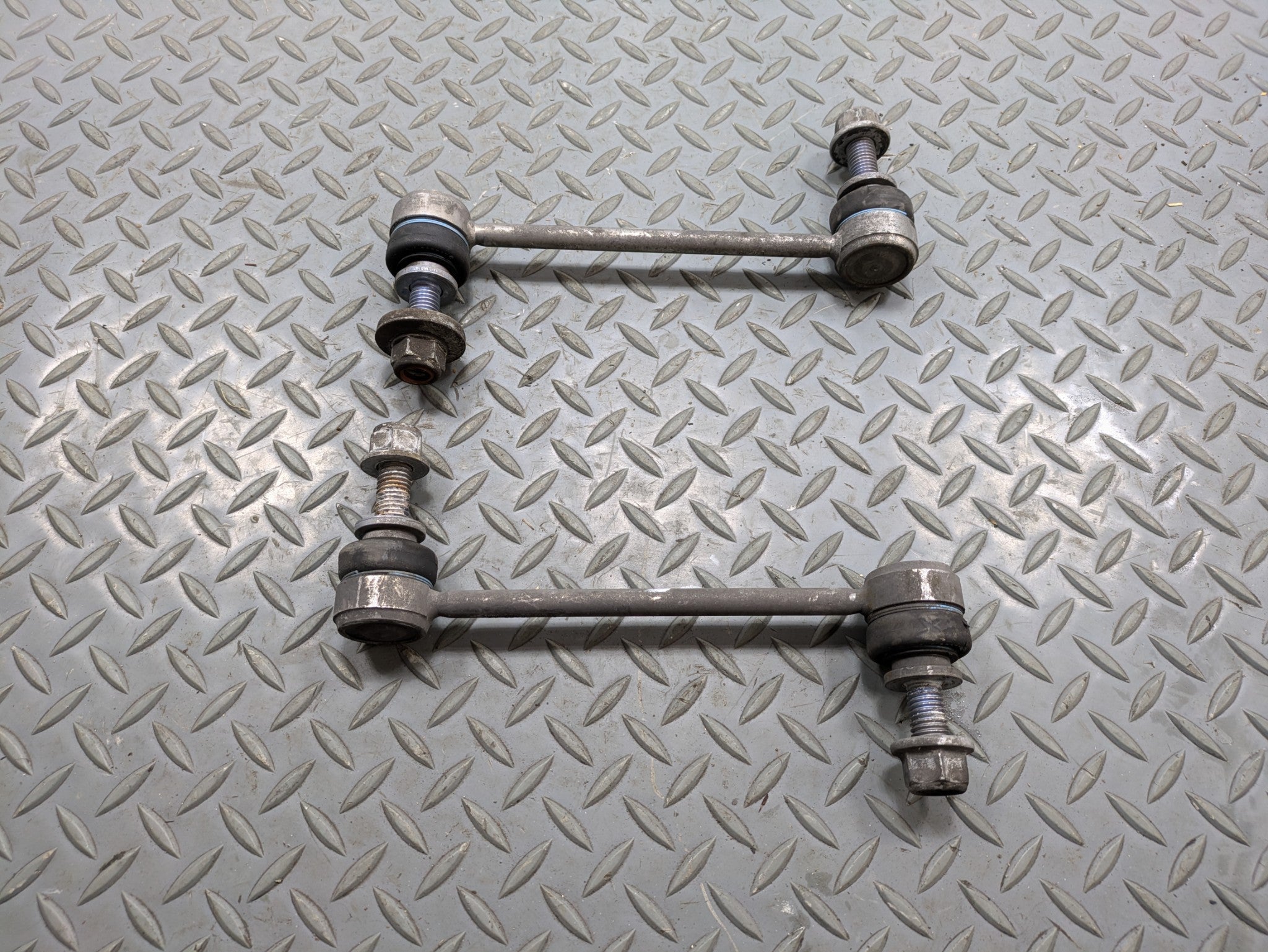 2013 - 2017 OEM LAND ROVER RANGE ROVER FRONT LEFT AND RIGHT SIDE SWAY BAR LINK