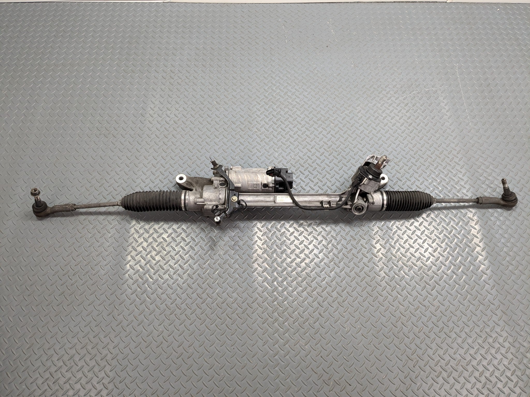 2013 - 2017 OEM LAND ROVER RANGE ROVER ELECTRIC STEERING GEAR RACK AND PINION