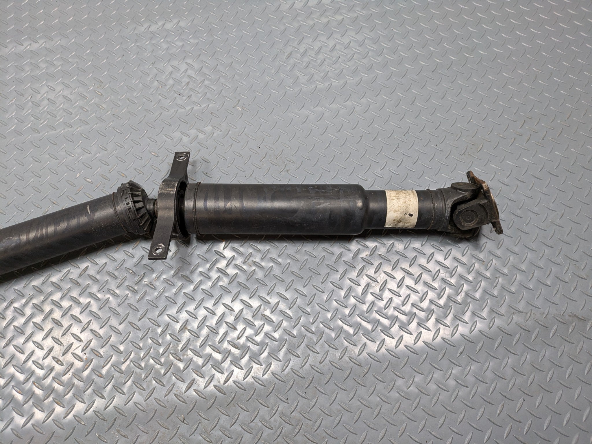 2013 - 2017 OEM LAND ROVER RANGE ROVER REAR DRIVE SHAFT CARDAN PROPELLER