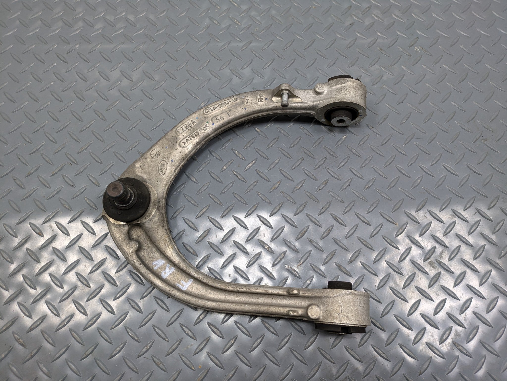 2013 - 2017 OEM LAND ROVER RANGE ROVER FRONT RIGHT SIDE UPPER CONTROL ARM