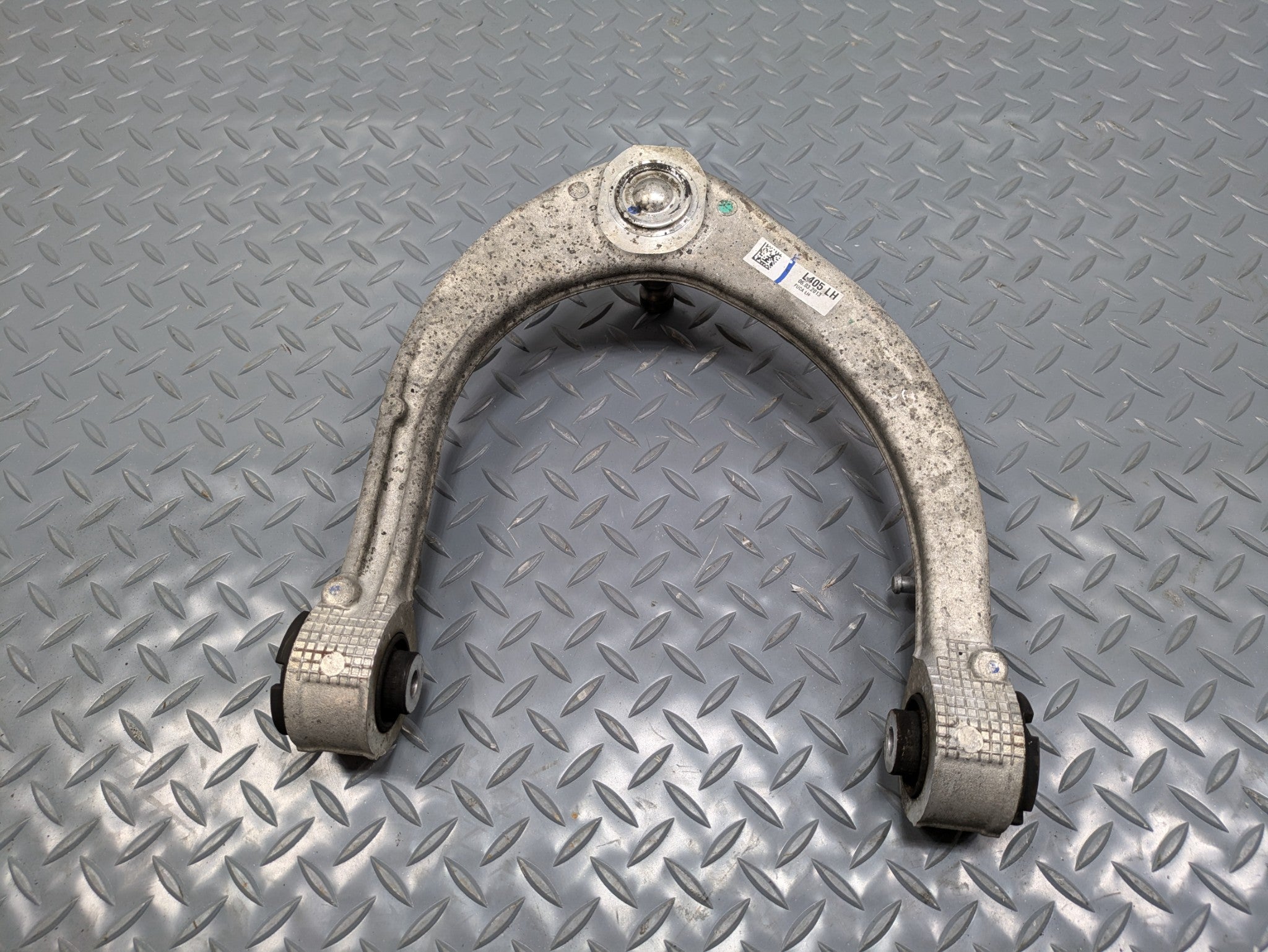 2013 - 2017 OEM LAND ROVER RANGE ROVER FRONT LEFT DRIVER SIDE UPPER CONTROL ARM