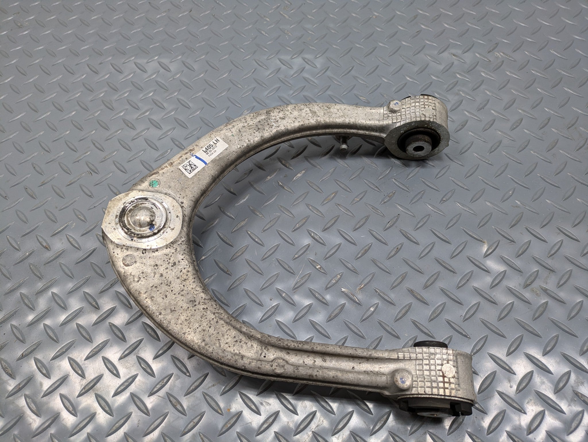 2013 - 2017 OEM LAND ROVER RANGE ROVER FRONT LEFT DRIVER SIDE UPPER CONTROL ARM