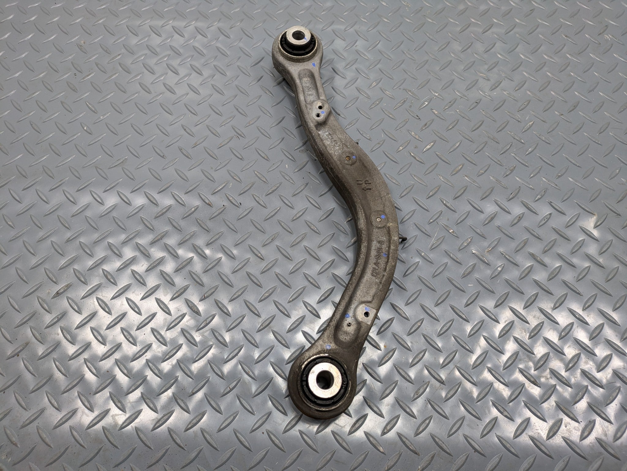 2013 - 2017 OEM LAND ROVER RANGE ROVER REAR LEFT DRIVER SIDE UPPER CONTROL ARM