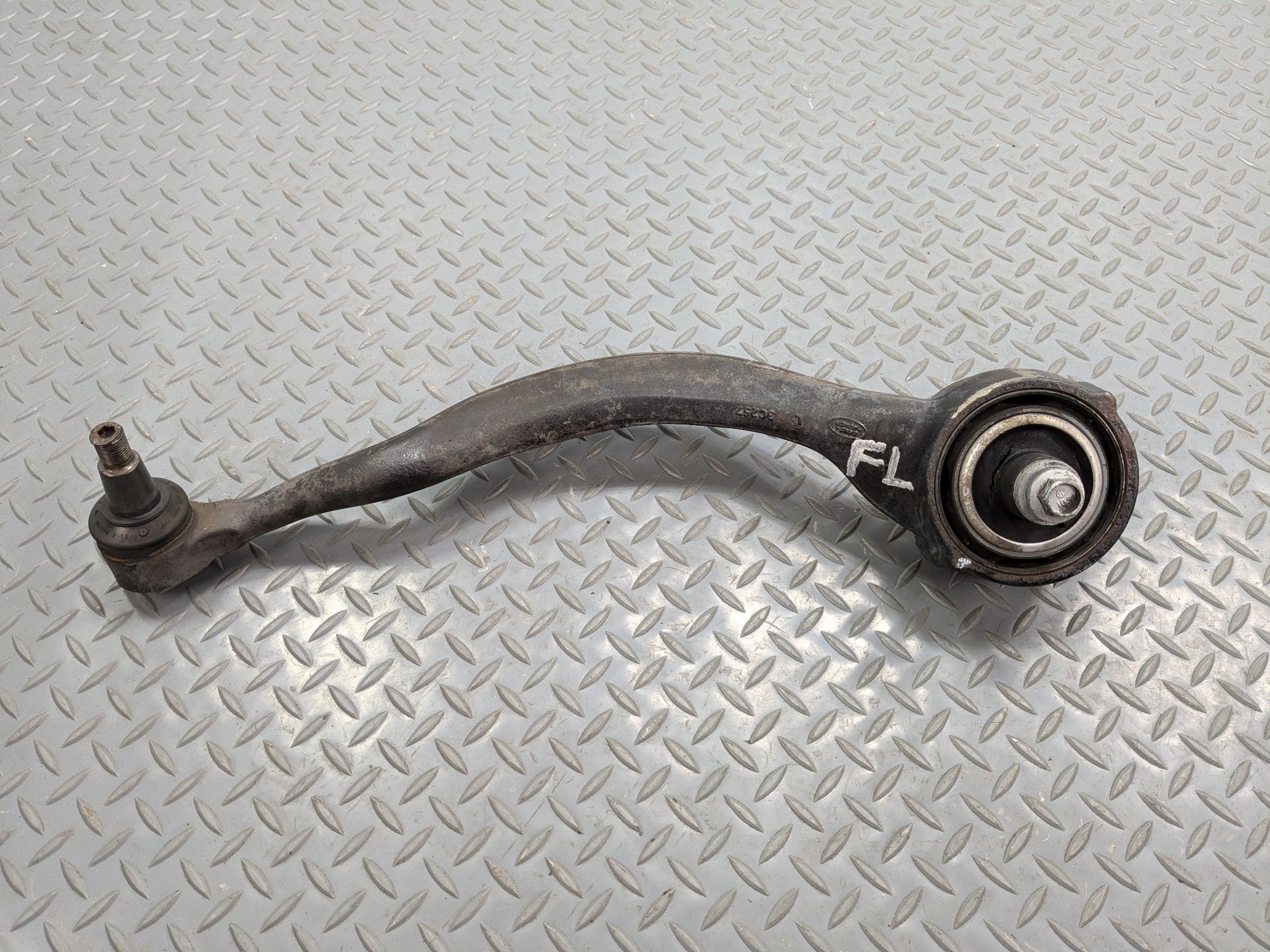 2013 - 2017 OEM LAND ROVER RANGE ROVER FRONT LEFT SIDE FORWARD LOWER CONTROL ARM