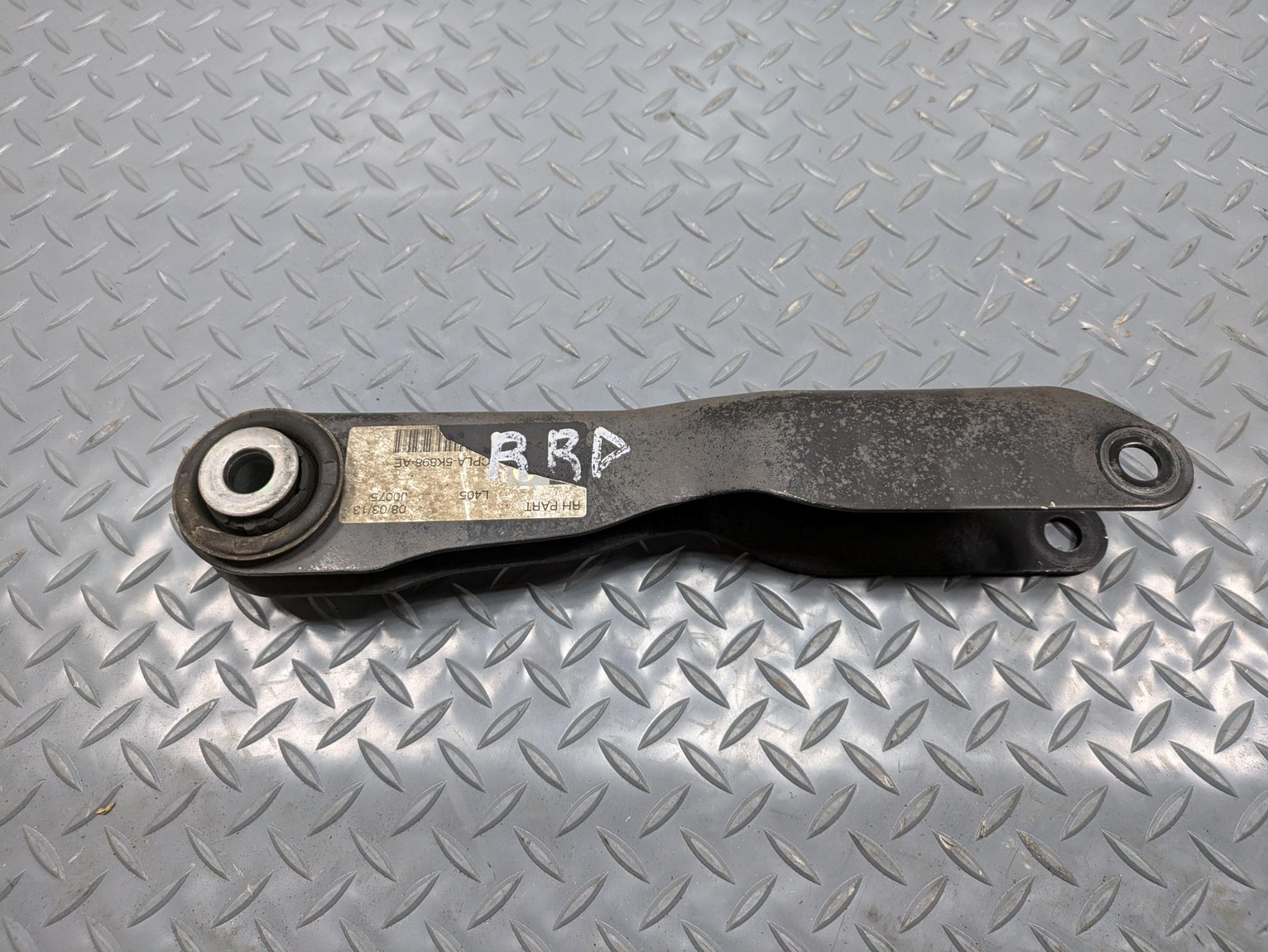 2013 - 2017 OEM LAND ROVER RANGE ROVER REAR RIGHT SIDE FORWARD LOWER CONTROL ARM