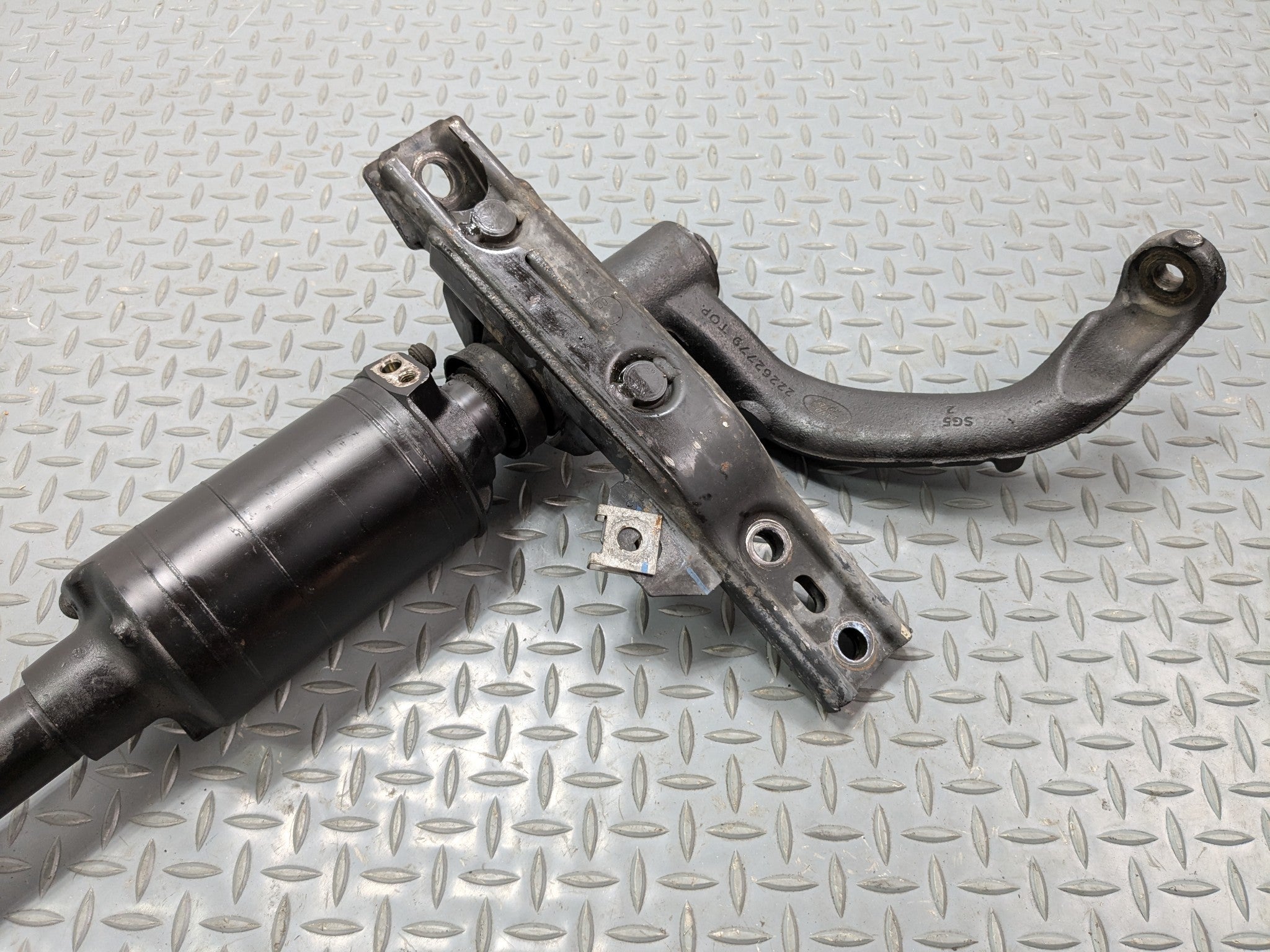 13 - 17 OEM LAND ROVER RANGE ROVER FRONT ACTIVE SUSPENSION STABILIZER SWAY BAR