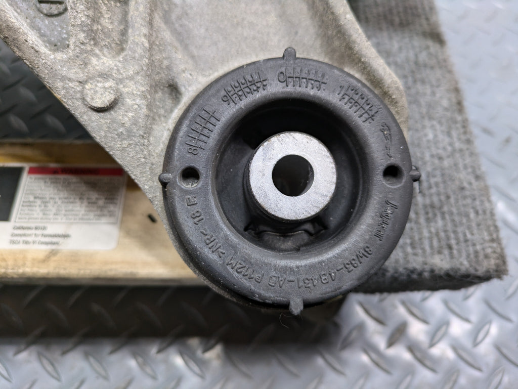 2013 - 2017 OEM LAND ROVER RANGE ROVER REAR DIFFERENTIAL AXLE CARRIER ASSEMBLY