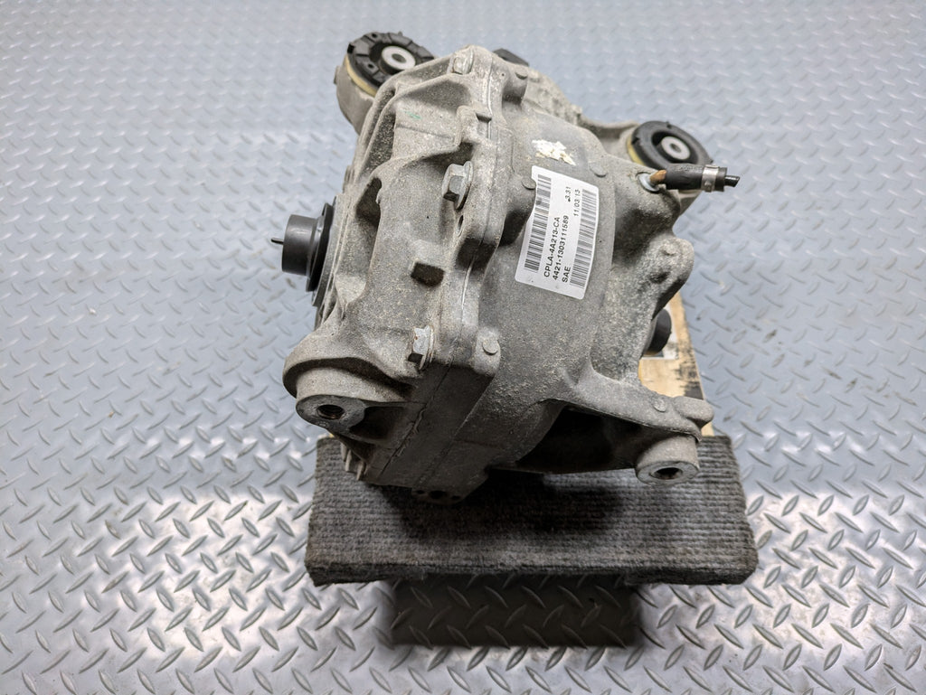 2013 - 2017 OEM LAND ROVER RANGE ROVER REAR DIFFERENTIAL AXLE CARRIER ASSEMBLY