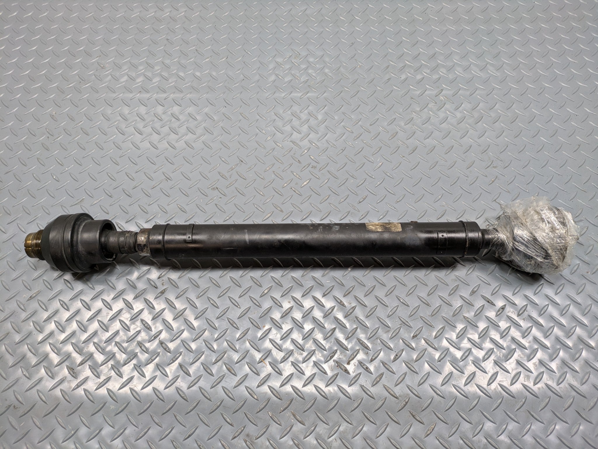 2013 - 2017 OEM LAND ROVER RANGE ROVER FRONT DRIVE SHAFT CARDAN PROPELLER