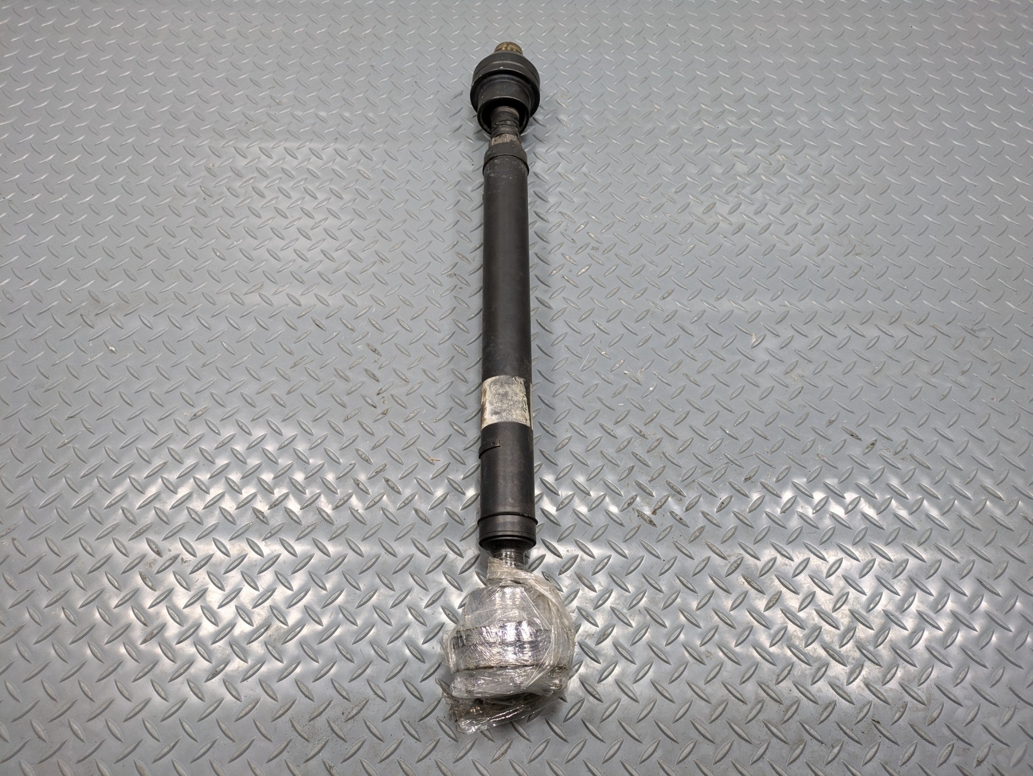 2013 - 2017 OEM LAND ROVER RANGE ROVER FRONT DRIVE SHAFT CARDAN PROPELLER