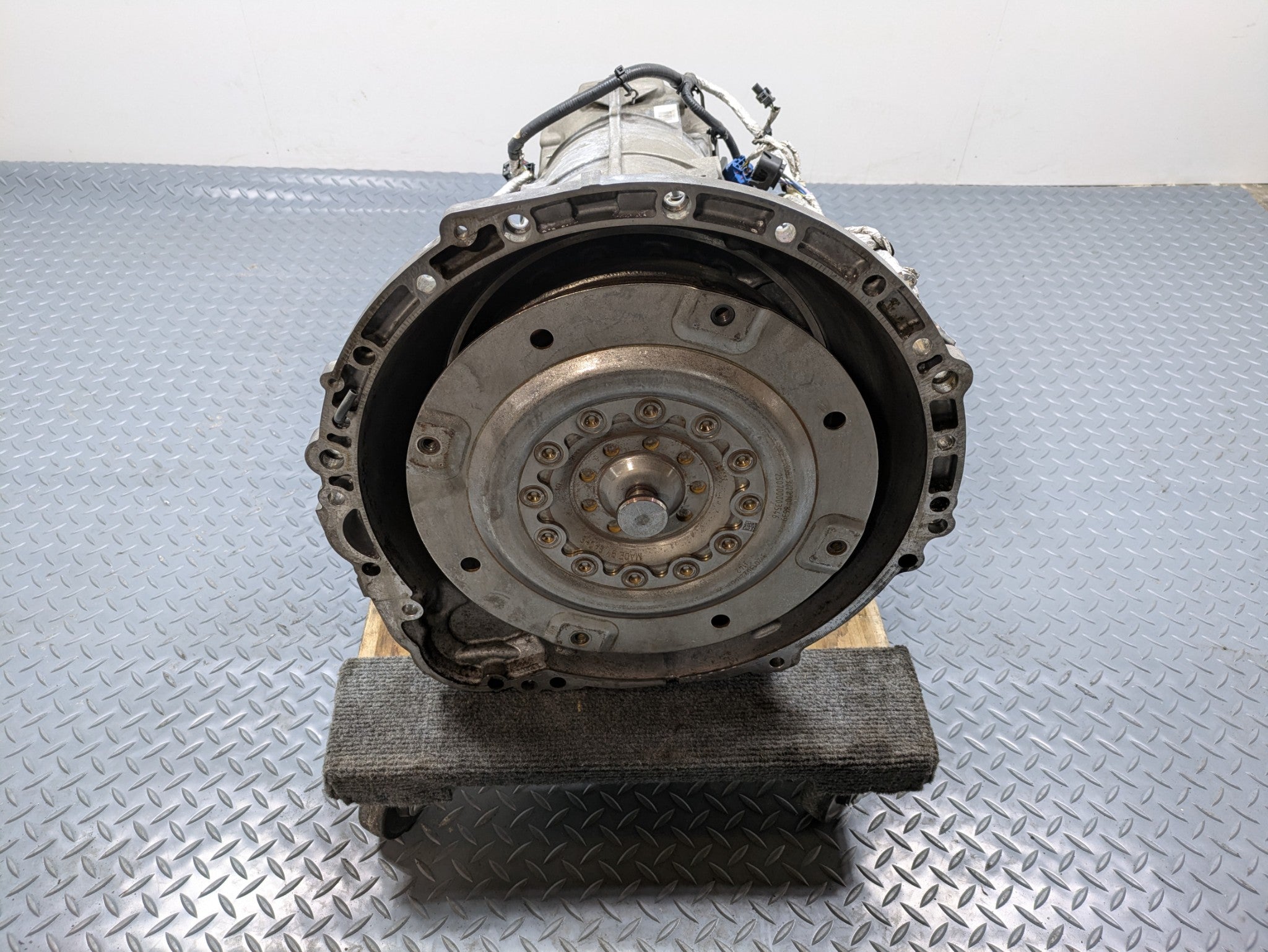 2013 - 2017 OEM LAND ROVER RANGE ROVER AUTOMATIC TRANSMISSION ASSEMBLY AT 5.0L