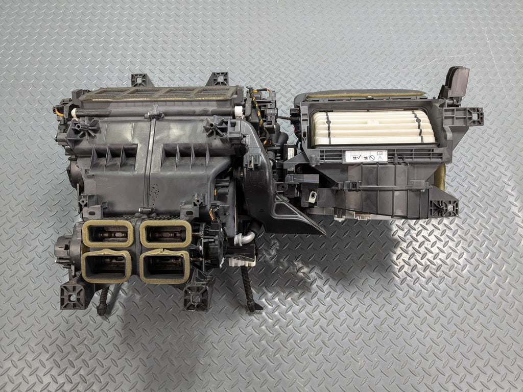 13 - 17 OEM LAND ROVER RANGE ROVER AC CLIMATE HEATER CORE HOUSING ASSEMBLY