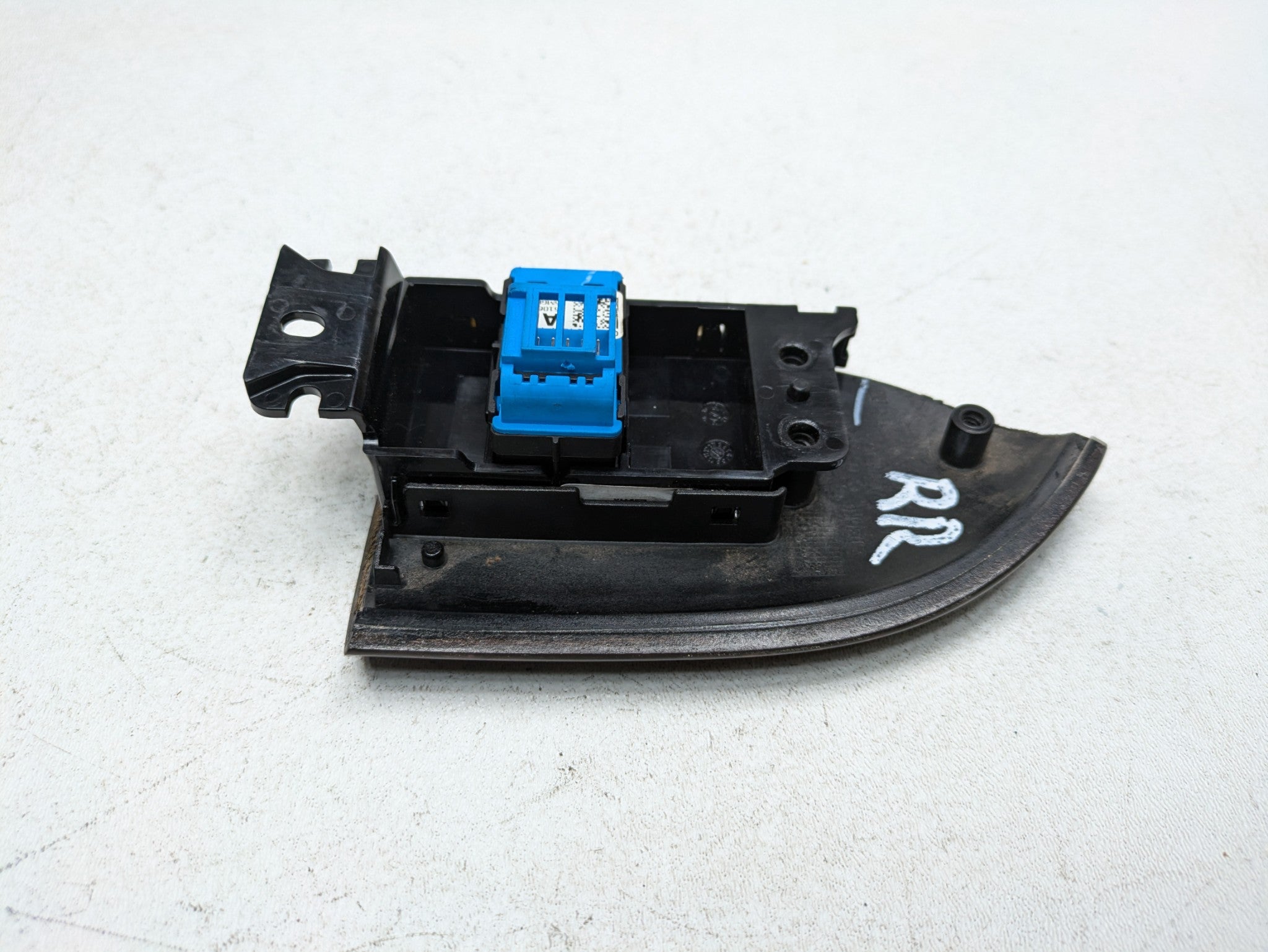 13 - 17 OEM LAND ROVER RANGE ROVER REAR RIGHT PASSENGER SIDE LOCK UNLOCK SWITCH
