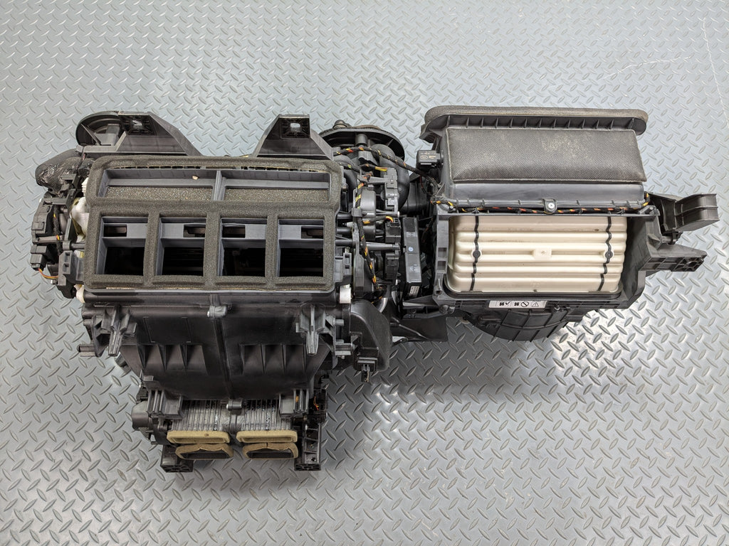 13 - 17 OEM LAND ROVER RANGE ROVER AC CLIMATE HEATER CORE HOUSING ASSEMBLY