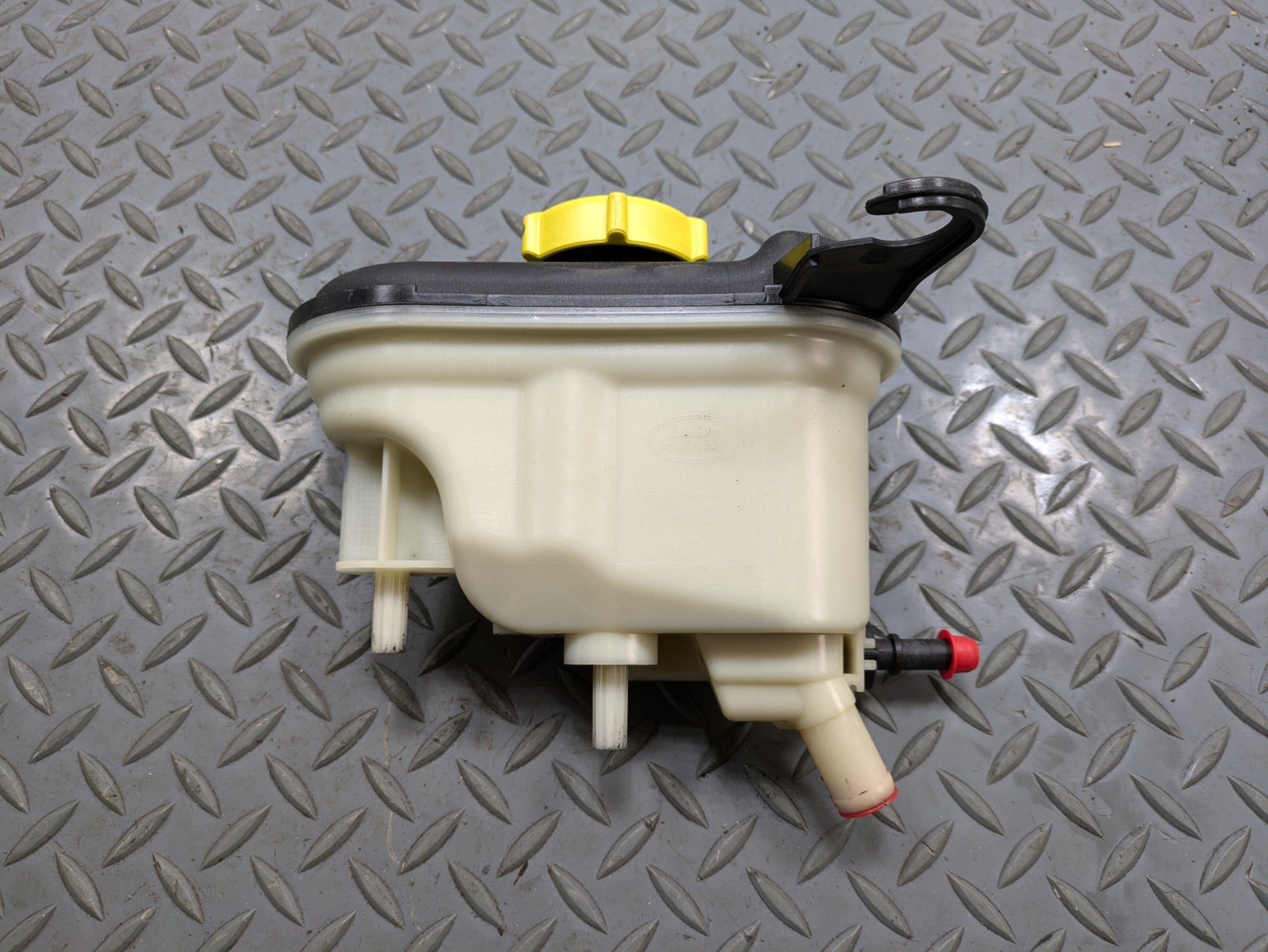 2013 - 2017 OEM LAND ROVER RANGE ROVER SUSPENSION OIL COOLER RESERVOIR TANK