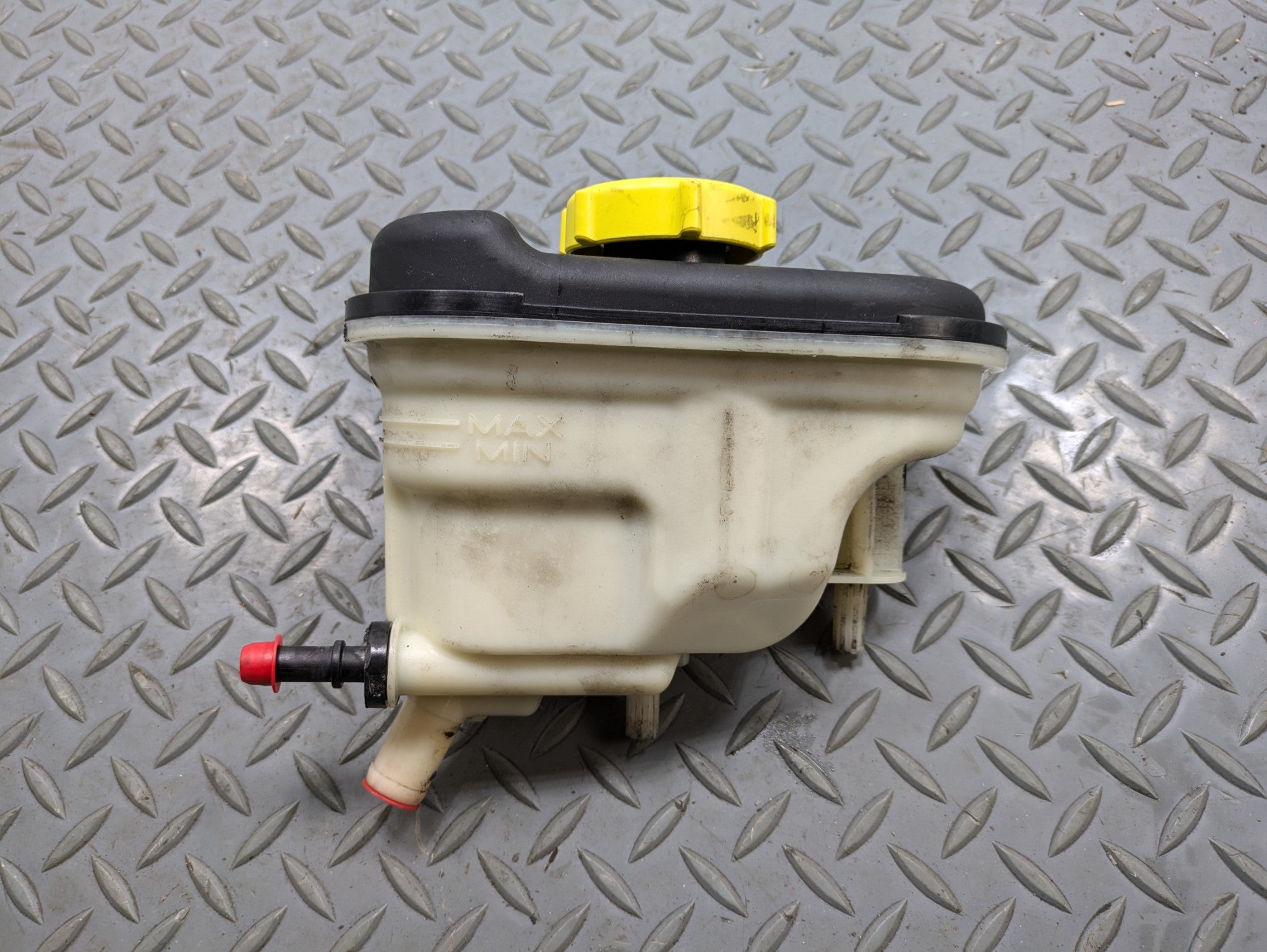 2013 - 2017 OEM LAND ROVER RANGE ROVER SUSPENSION OIL COOLER RESERVOIR TANK