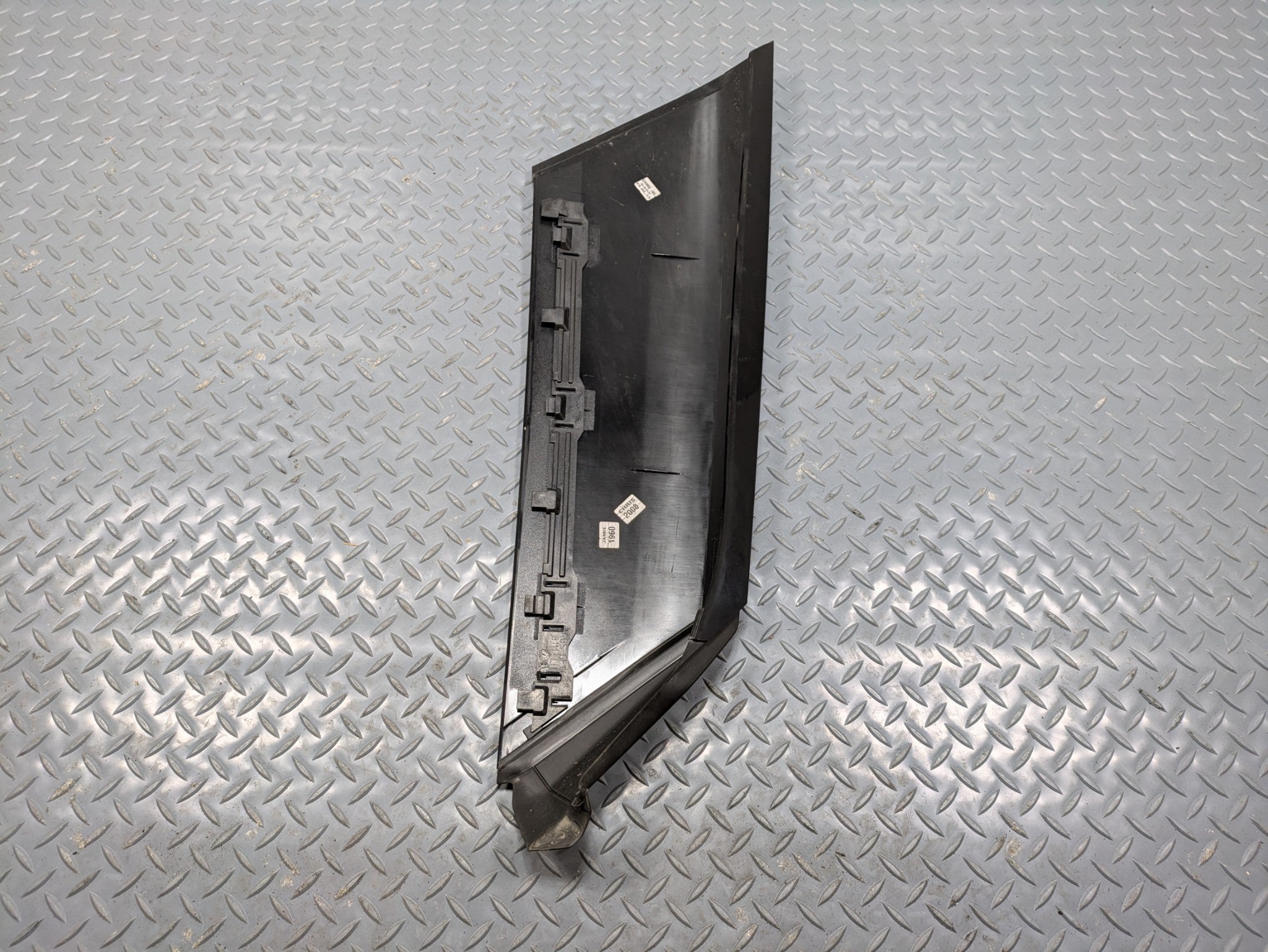 2013 - 2017 OEM LAND ROVER RANGE ROVER REAR LEFT DRIVER SIDE QUARTER TRIM PANEL