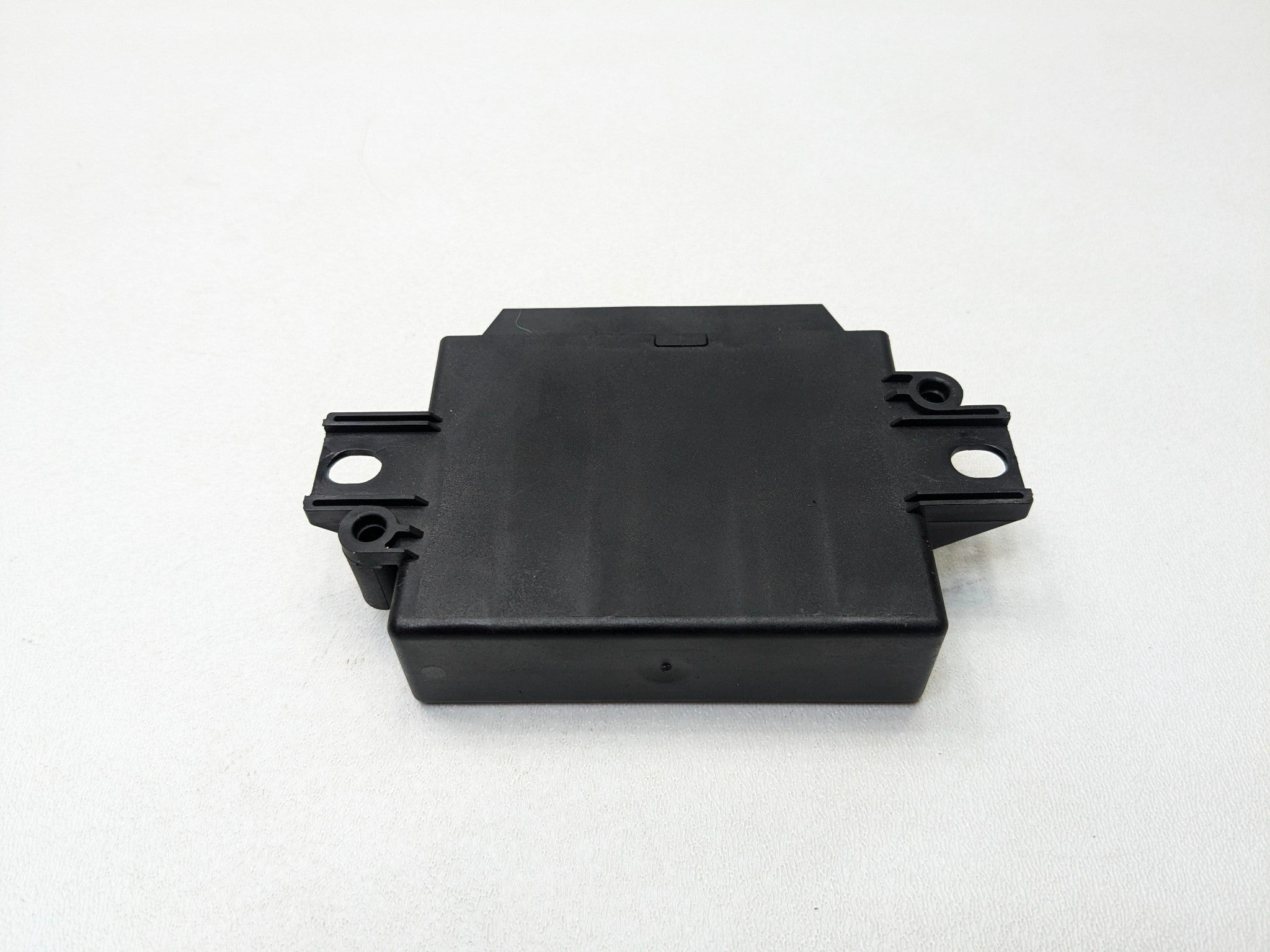 2013 - 2017 OEM LAND ROVER RANGE ROVER PARKING SENSOR ASSIST CONTROL MODULE UNIT