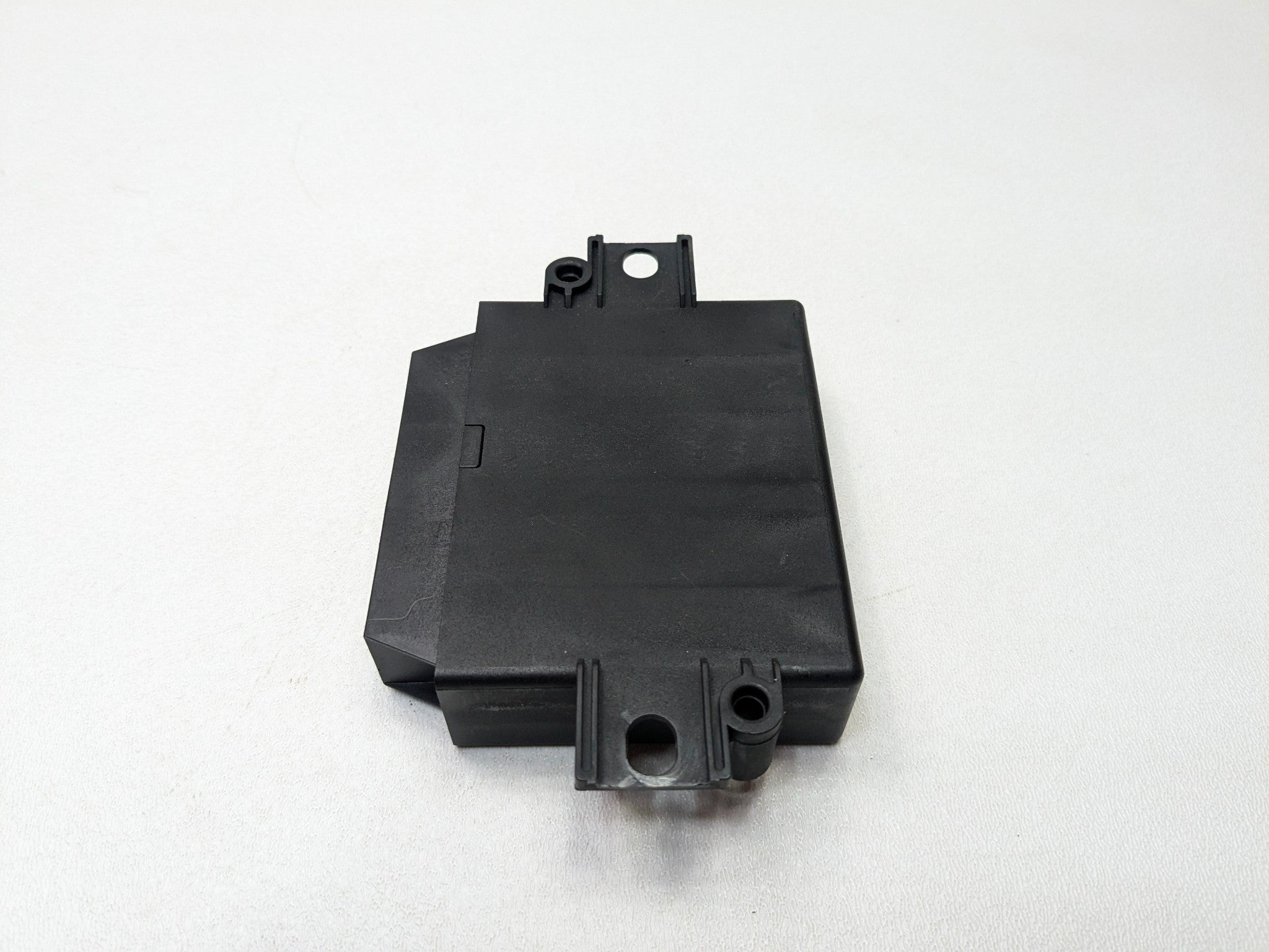 2013 - 2017 OEM LAND ROVER RANGE ROVER PARKING SENSOR ASSIST CONTROL MODULE UNIT