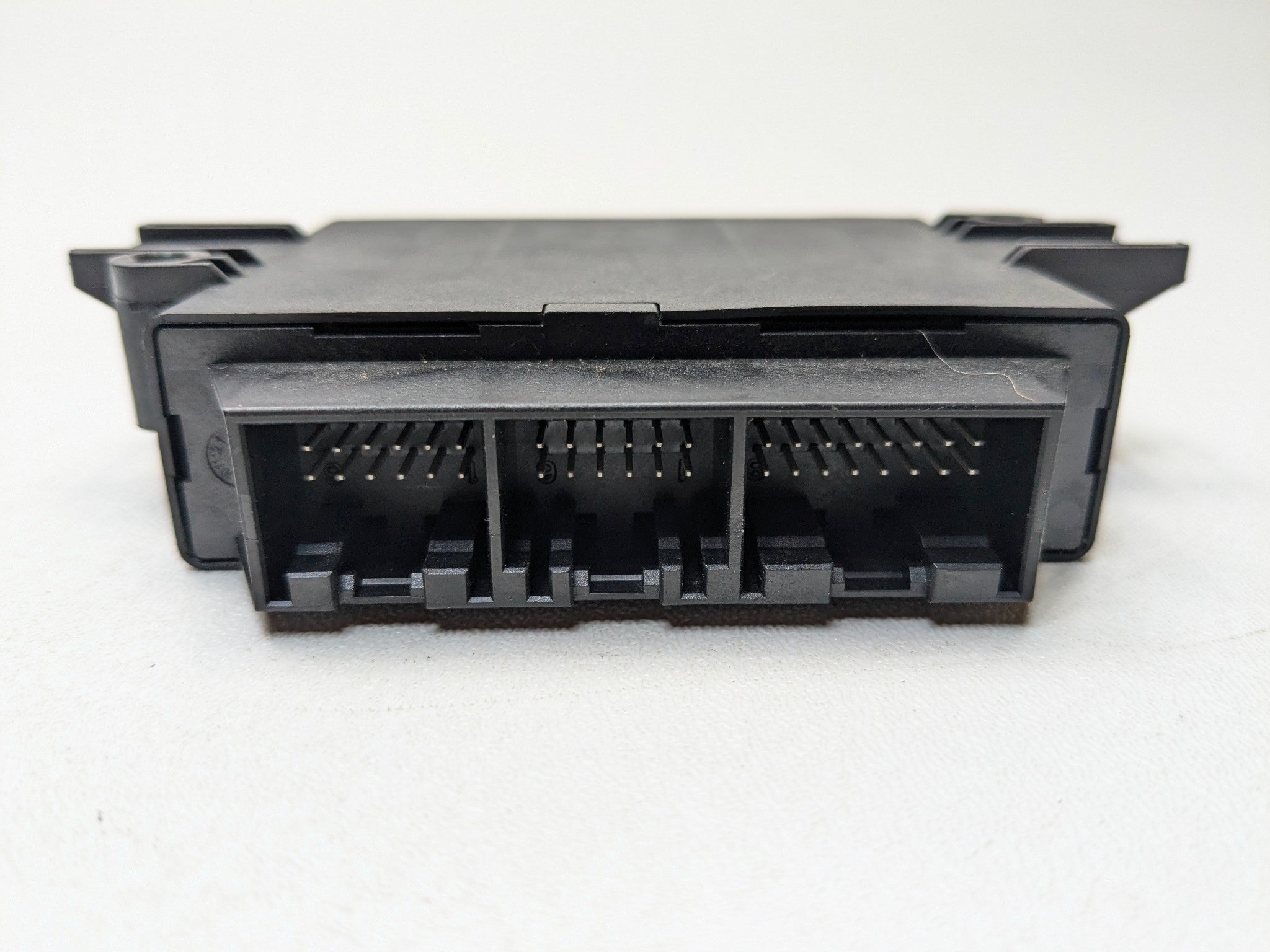 2013 - 2017 OEM LAND ROVER RANGE ROVER PARKING SENSOR ASSIST CONTROL MODULE UNIT