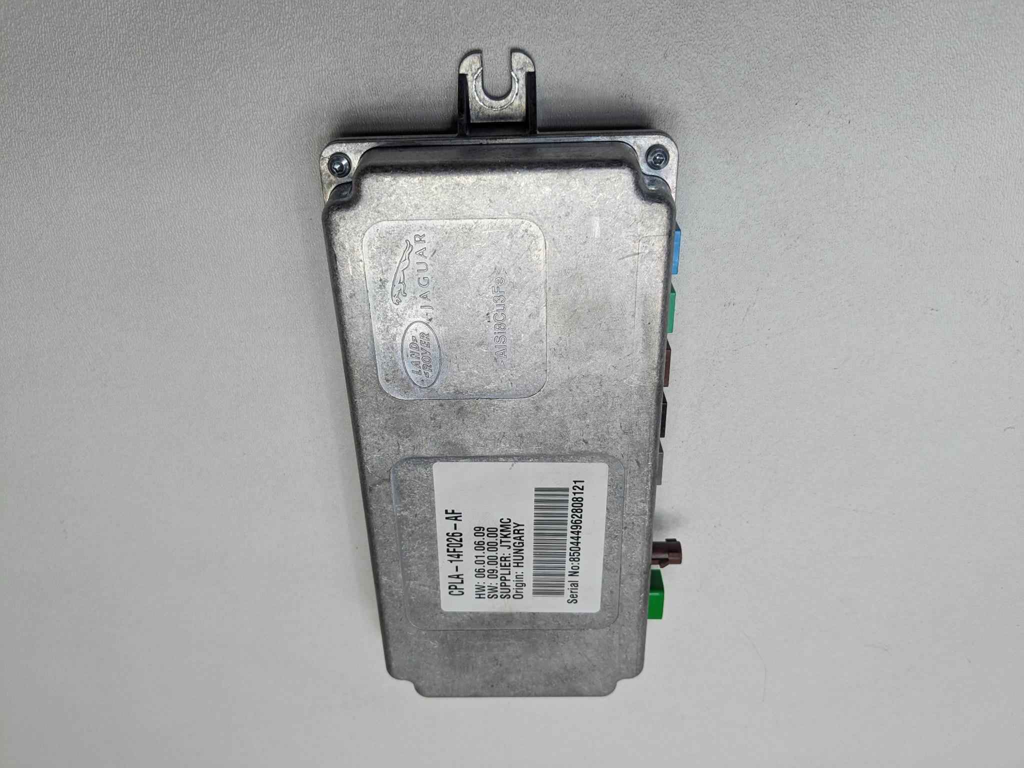 2013 - 2017 OEM LAND ROVER RANGE ROVER SURROUND VIEW CAMERA CONTROL MODULE UNIT