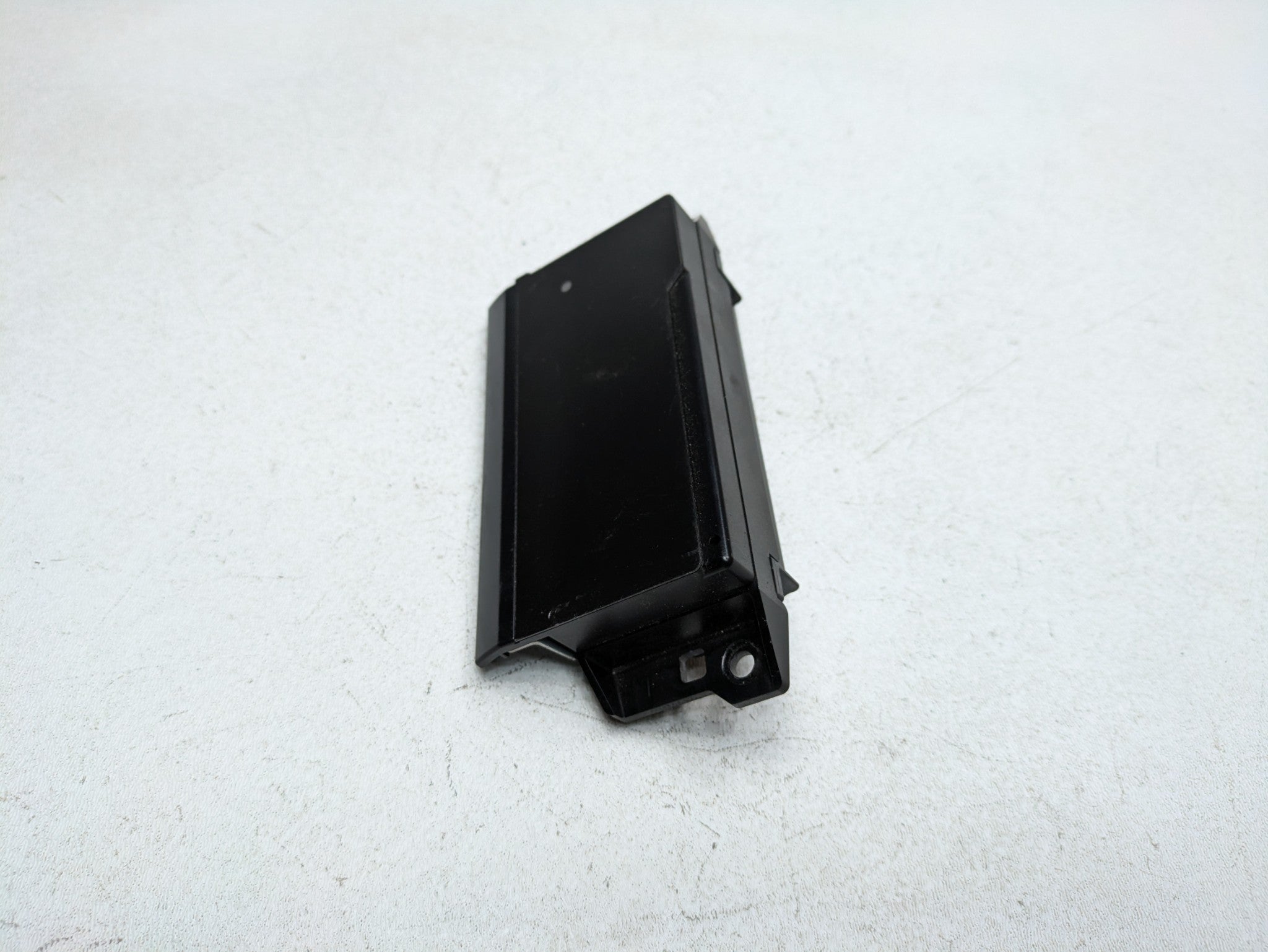 2013 - 2017 OEM LAND ROVER RANGE ROVER FRONT LEFT TOUCH SCREEN CONTROL MODULE