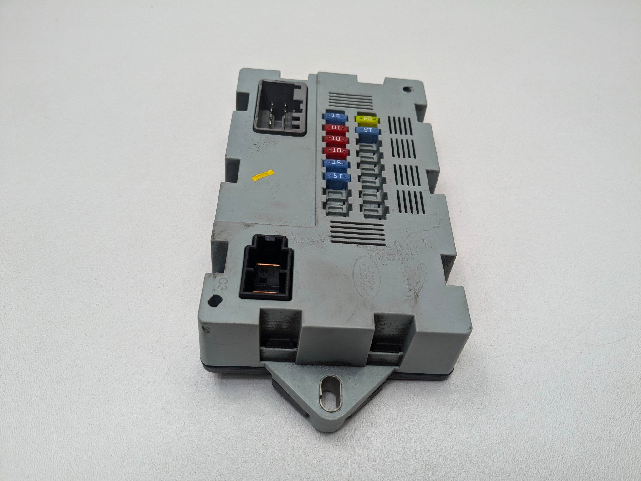 2013 - 2017 OEM LAND ROVER RANGE ROVER INTERIOR CABIN JUNCTION FUSE BOX ASSEMBLY