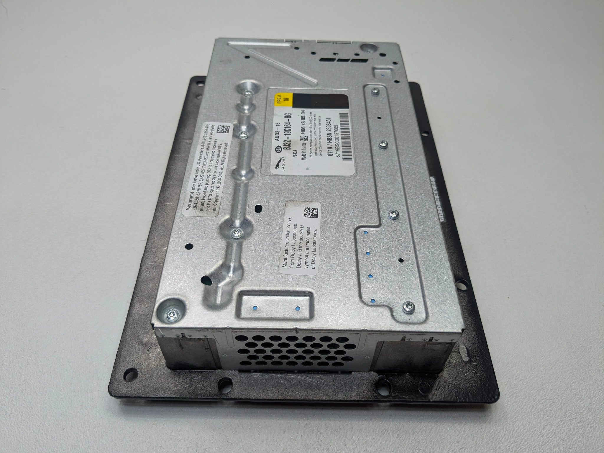 2013 - 2017 OEM LAND RANGE ROVER AUDIO RADIO SPEAKER SOUND SYSTEM AMPLIFIER