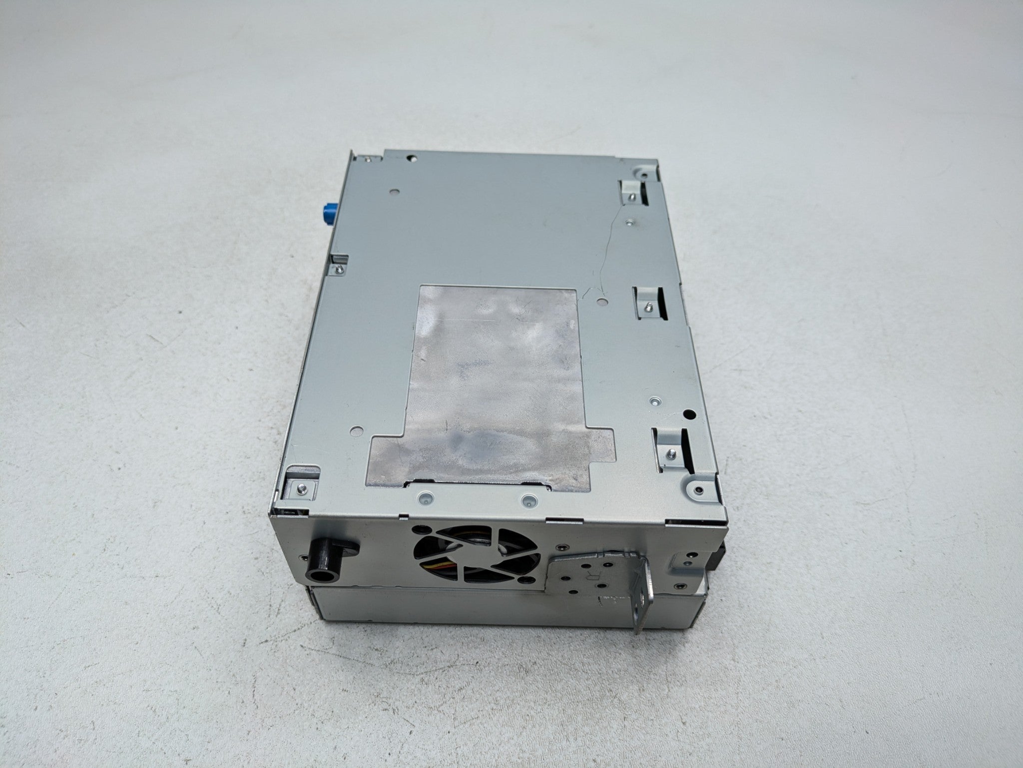 13 - 17 OEM LAND ROVER RANGE ROVER AM FM RADIO AUDIO CD STEREO PLAYER RECEIVER