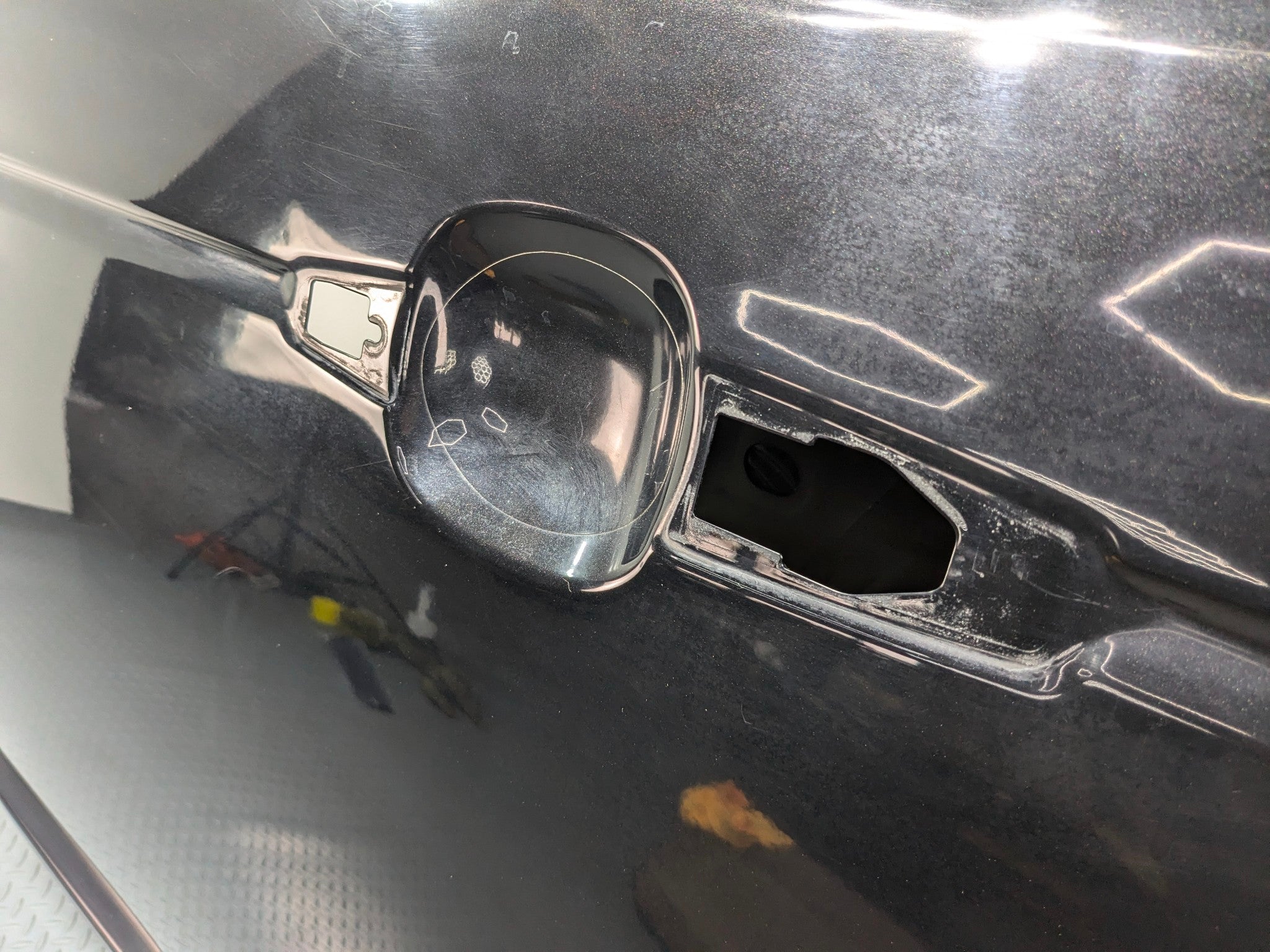 2013 - 2017 OEM LAND ROVER RANGE ROVER REAR LEFT SIDE DOOR SHELL PANEL BLACK