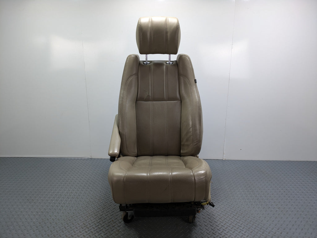 13 - 17 OEM LAND ROVER RANGE ROVER FRONT LEFT SIDE SEAT WITH HEADREST ASSEMBLY