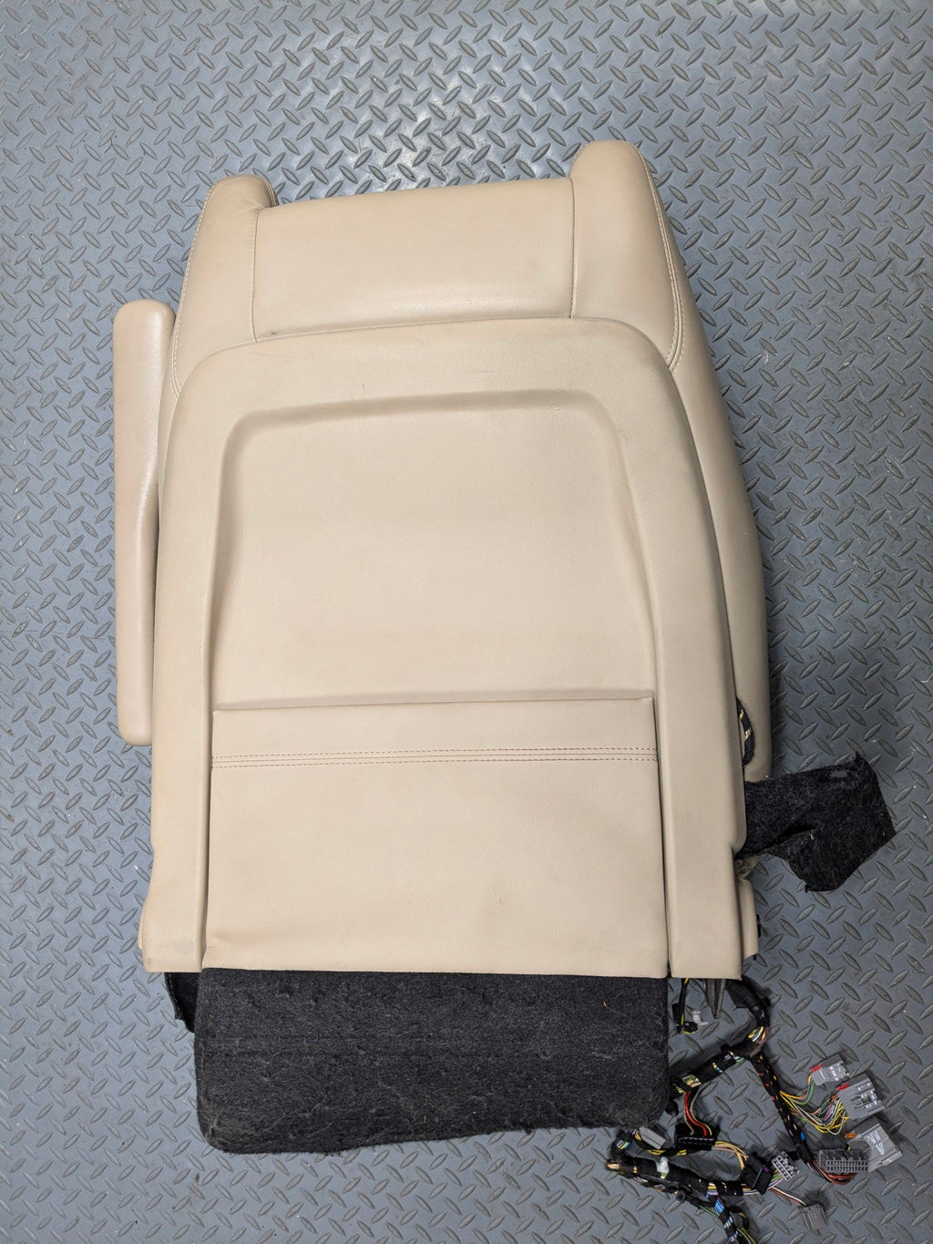 2013 - 2017 OEM LAND ROVER RANGE ROVER FRONT RIGHT SIDE UPPER SEAT CUSHION BEIGE