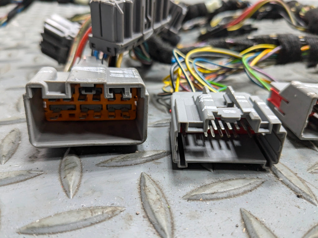 2013 - 2017 OEM LAND ROVER RANGE ROVER FRONT RIGHT SIDE UPPER SEAT CUSHION BEIGE