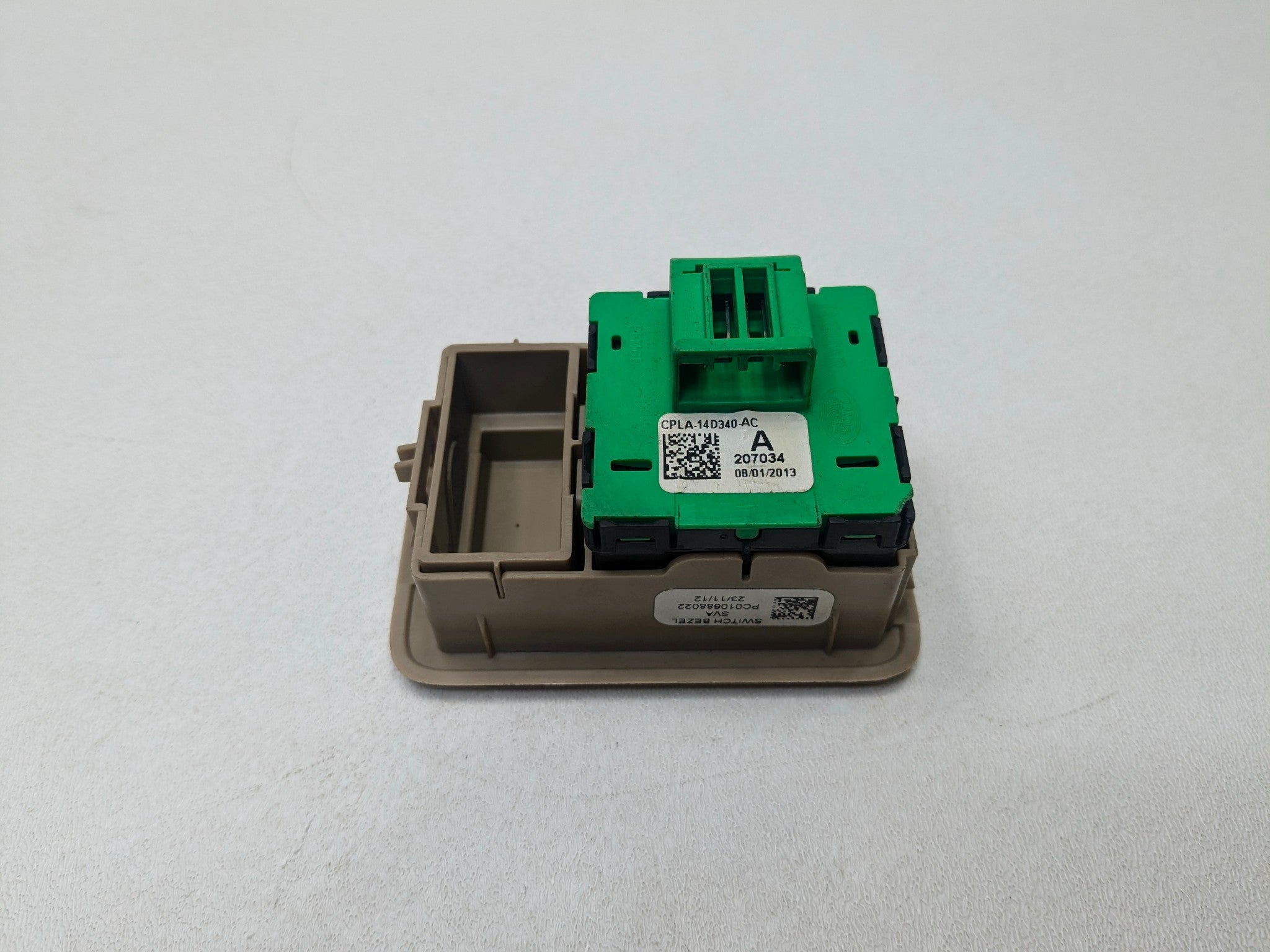 13 - 17 OEM LAND ROVER RANGE ROVER REAR SEAT POWER FOLD FOLDING CONTROL SWITCH