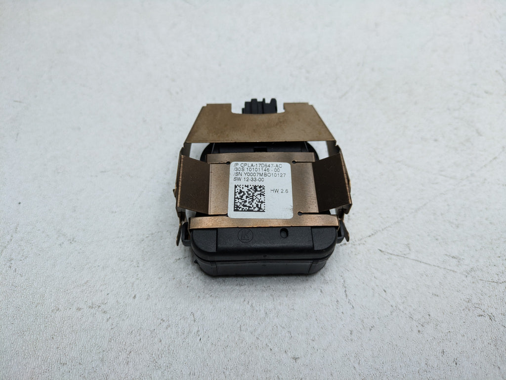 2013 - 2017 OEM LAND ROVER RANGE ROVER FRONT WINDSHIELD WIPER RAIN SENSOR