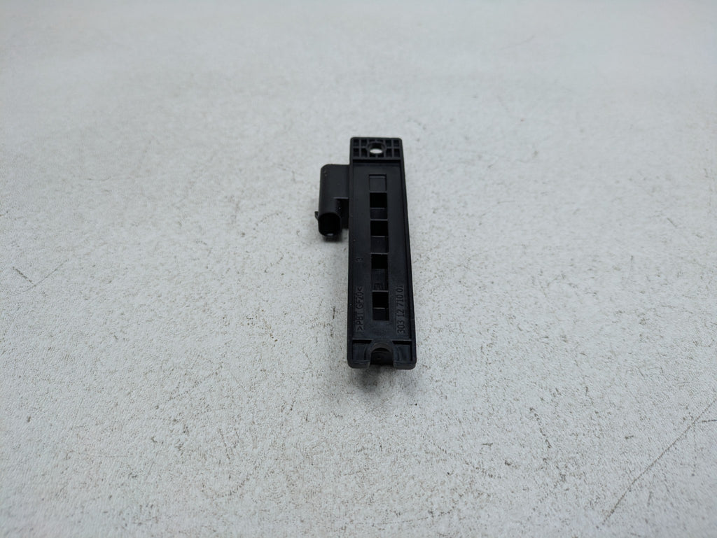 2013 - 2017 OEM LAND ROVER RANGE ROVER KEYLESS ENTRY SMART KEY ANTENNA MODULE