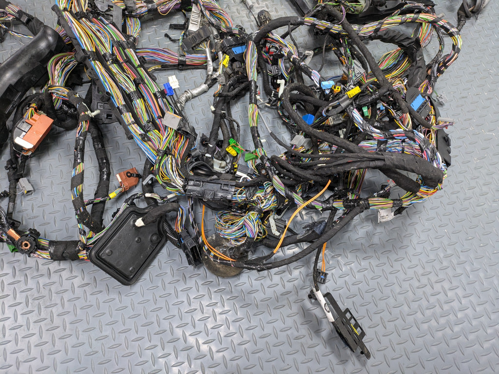 2013 - 2017 OEM LAND ROVER RANGE ROVER BODY WIRE HARNESS CABLE AND CONNECTOR