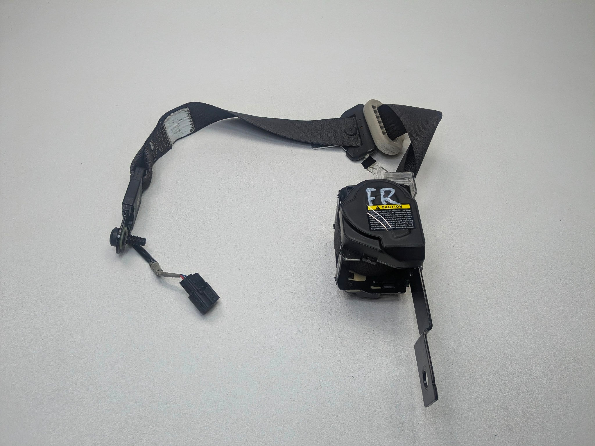 2009 - 2012 OEM FORD FLEX FRONT RIGHT PASSENGER SIDE SEAT BELT ASSEMBLY
