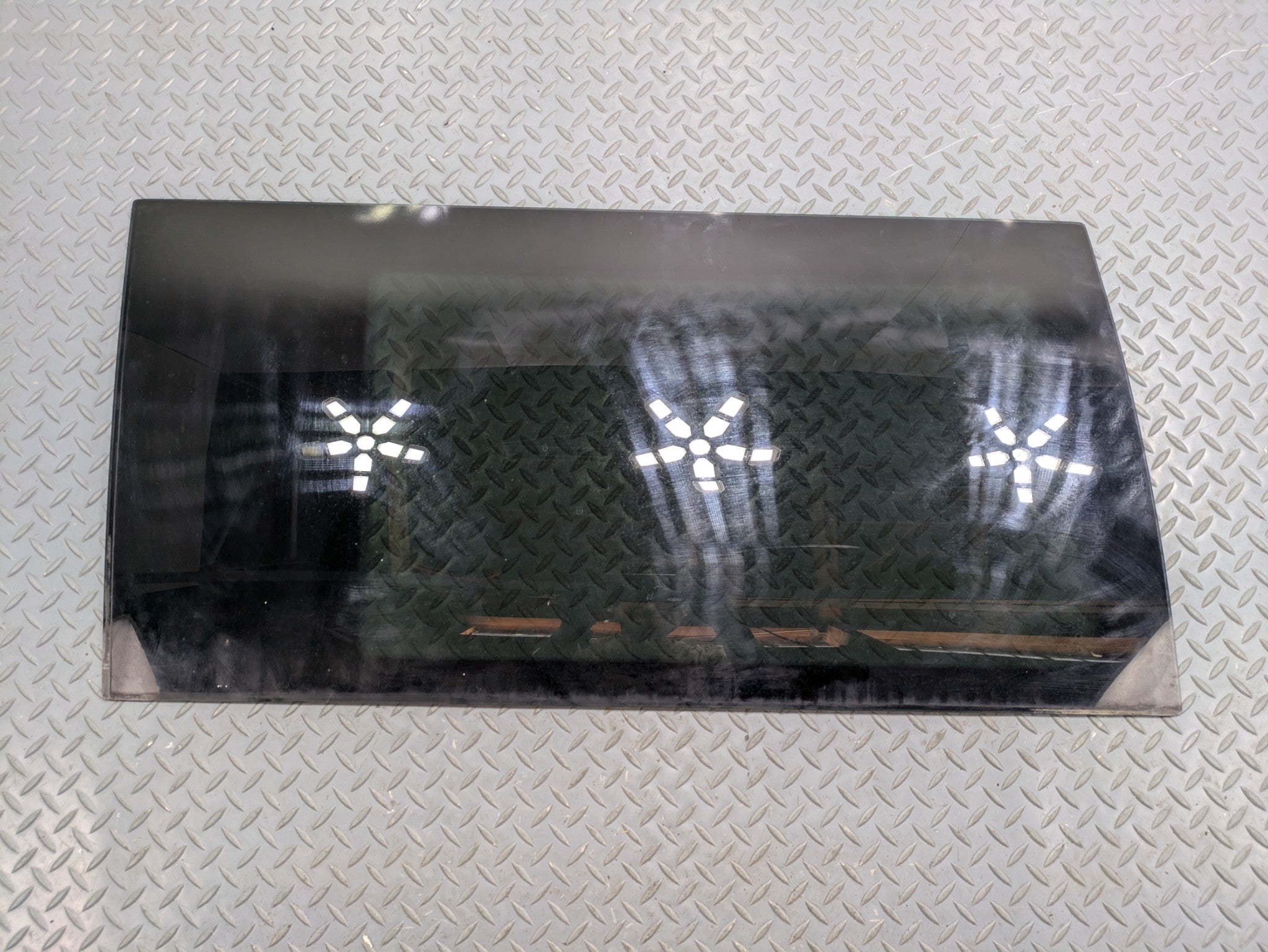 2009 - 2012 OEM FORD FLEX REAR LEFT DRIVER SIDE WINDOW QUARTER GLASS