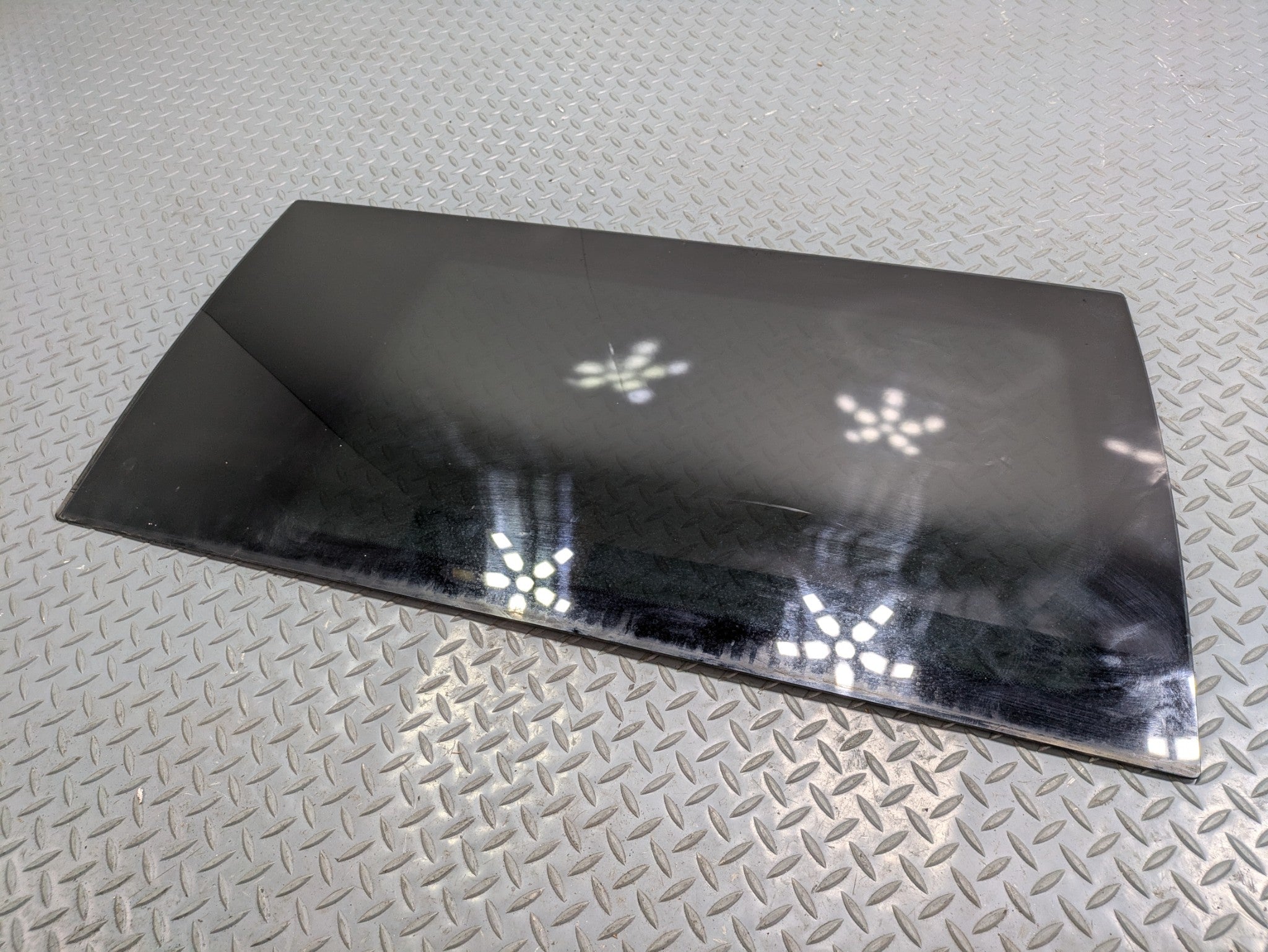 2009 - 2012 OEM FORD FLEX REAR LEFT DRIVER SIDE WINDOW QUARTER GLASS