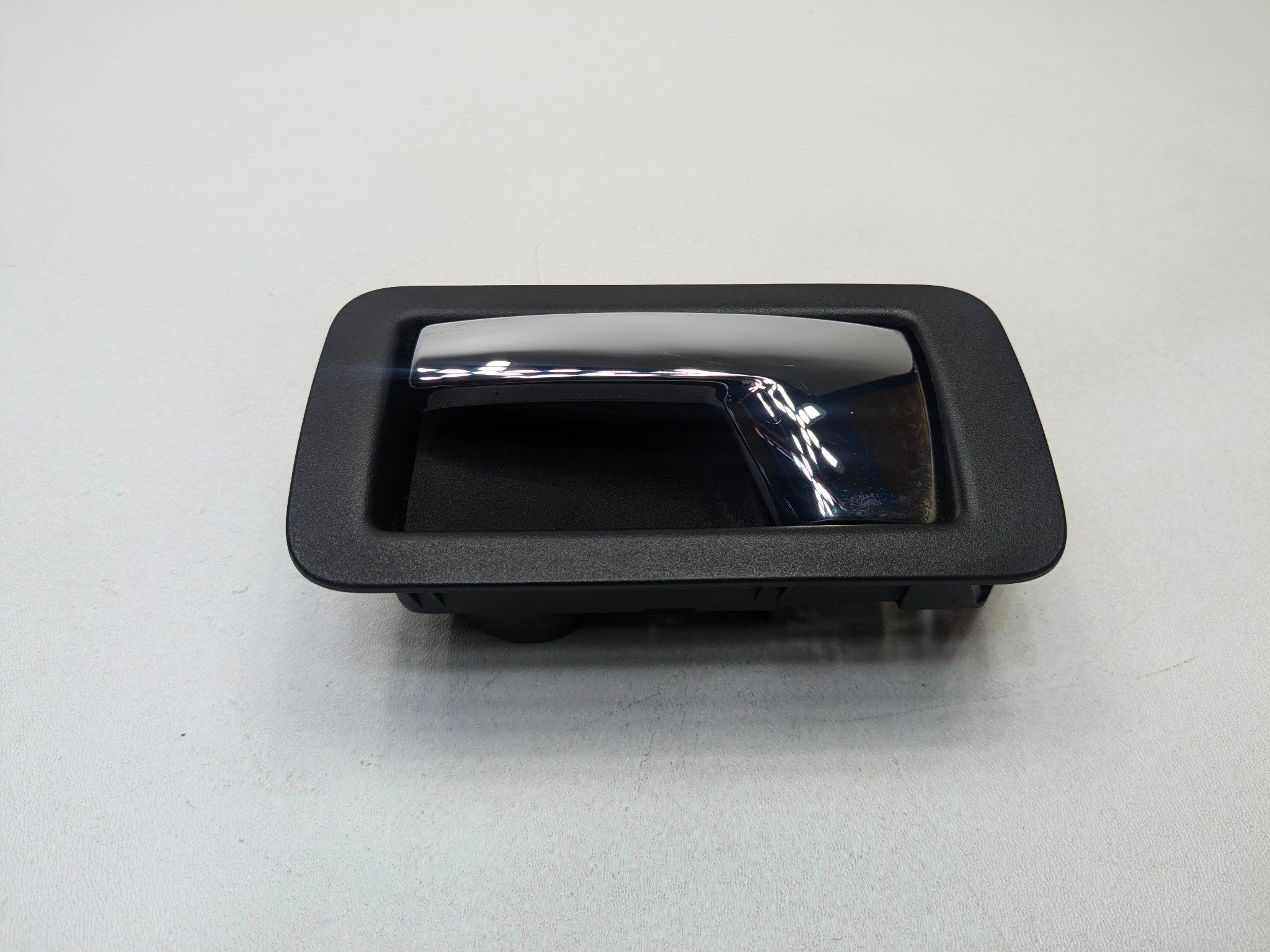 2009 - 2012 OEM FORD FLEX REAR RIGHT PASSENGER SIDE INTERIOR DOOR HANDLE