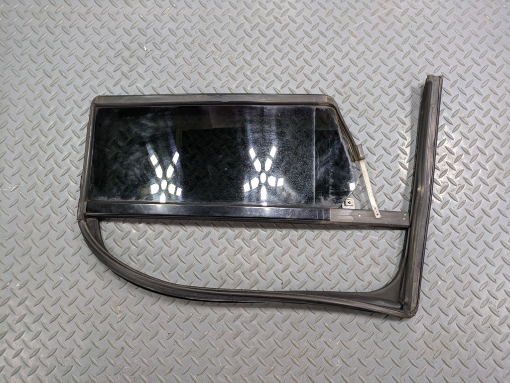 2009 - 2012 OEM FORD FLEX REAR LEFT DRIVER SIDE WINDOW VENT GLASS