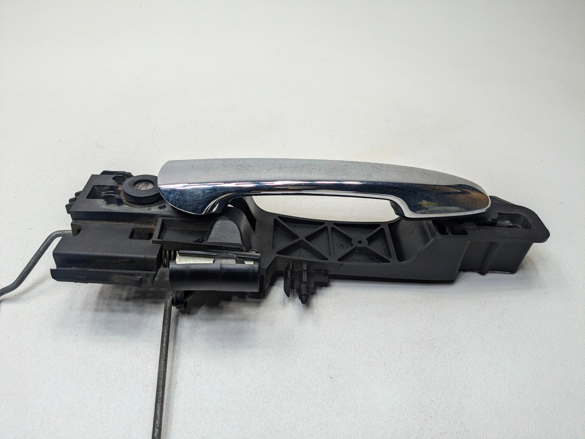 2009 - 2012 OEM FORD FLEX FRONT LEFT DRIVER SIDE EXTERIOR DOOR HANDLE CHROME