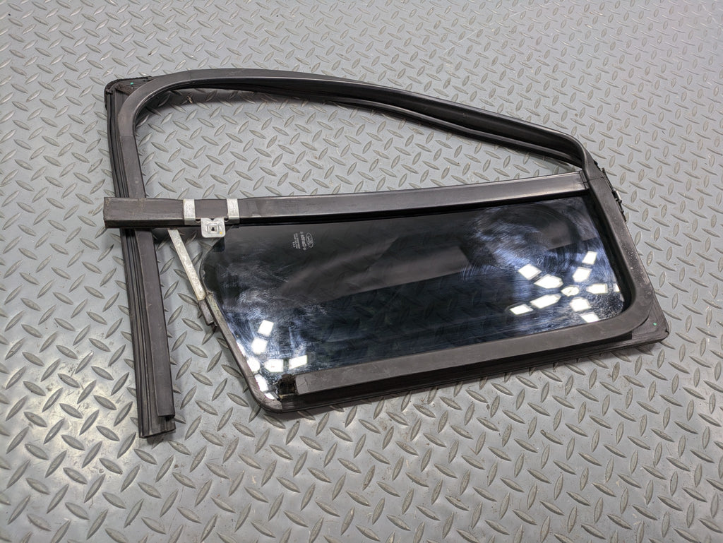 2009 - 2012 OEM FORD FLEX REAR RIGHT PASSENGER SIDE VENT GLASS WINDOW