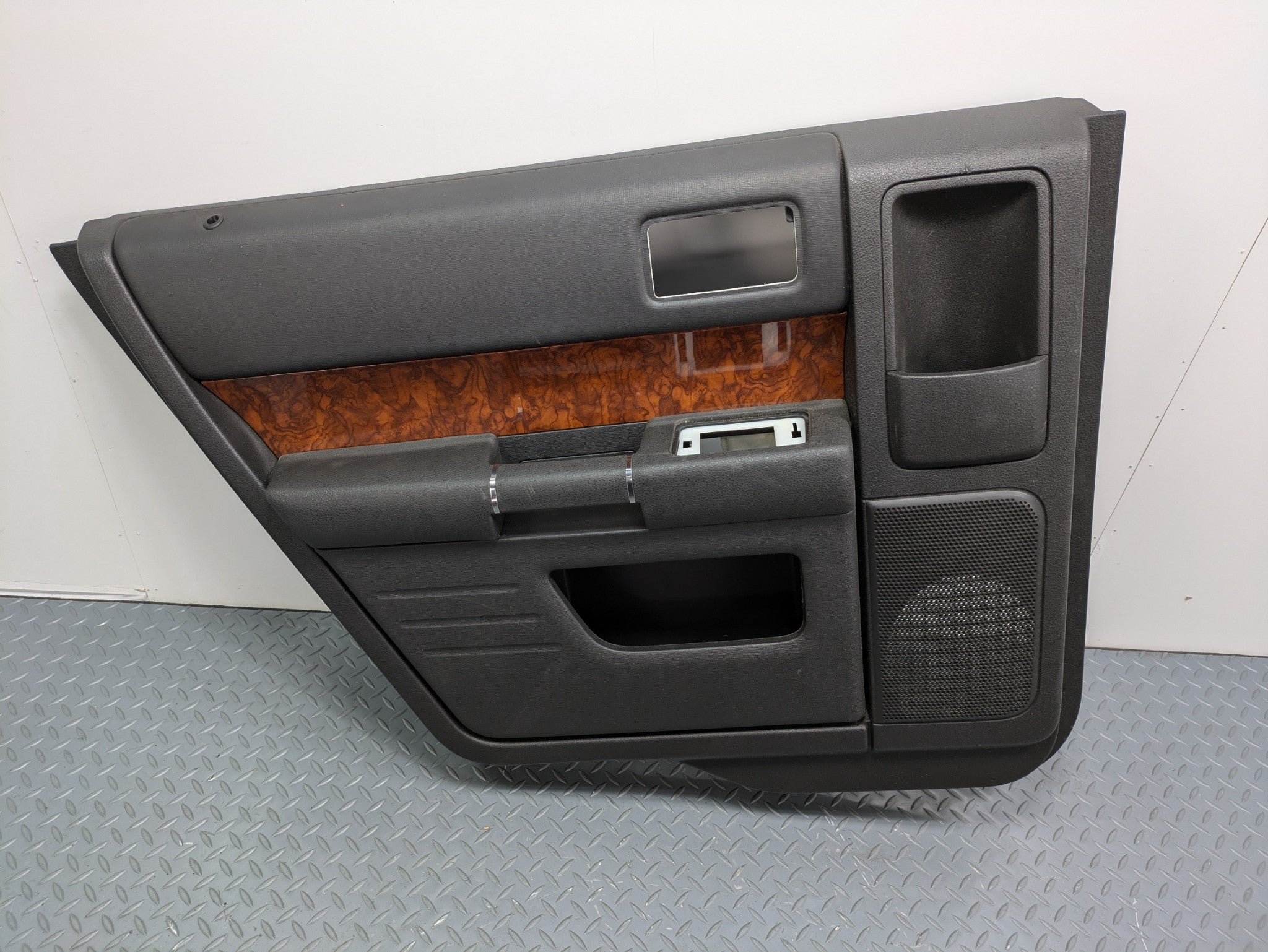 2009 - 2012 OEM FORD FLEX REAR LEFT DRIVER SIDE INTERIOR DOOR TRIM PANEL