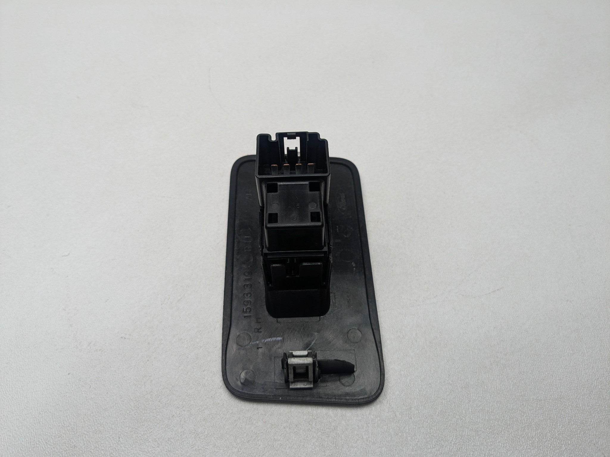 2009 - 2012 OEM FORD FLEX REAR RIGHT PASSENGER SIDE DOOR SWITCH ASSEMBLY
