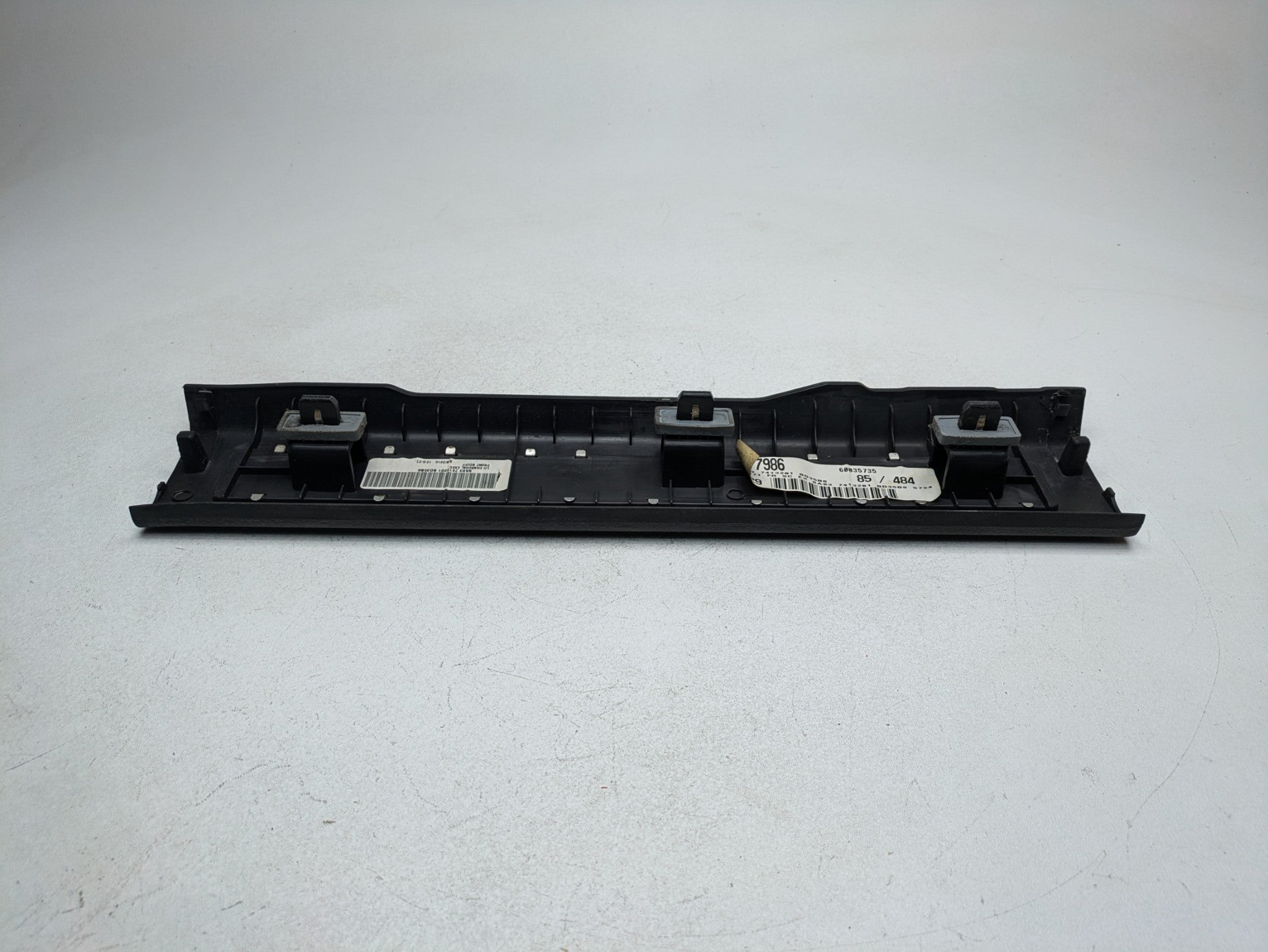 2009 - 2012 OEM FORD FLEX FRONT RIGHT SIDE EXTERIOR DOOR SILL PLATE TRIM