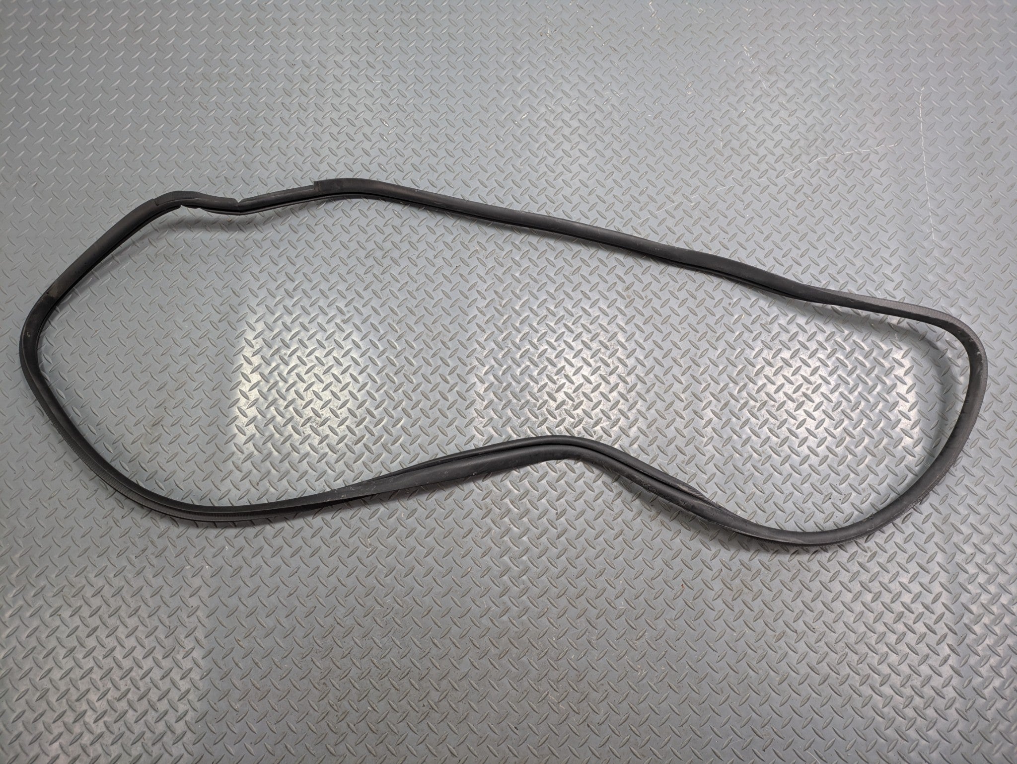 2009 - 2012 OEM FORD FLEX REAR LEFT DRIVER SIDE DOOR SEAL WEATHERSTRIP RUBBER