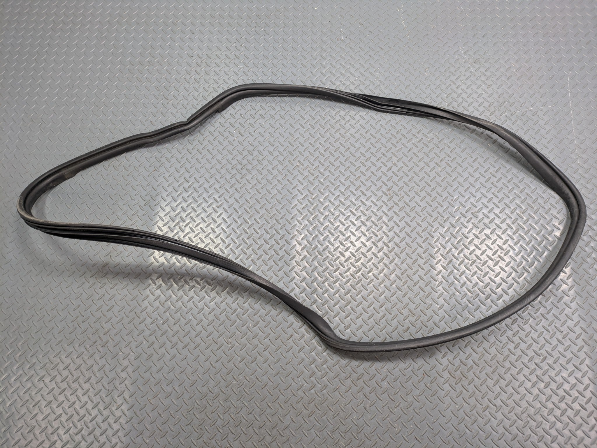 2009 - 2012 OEM FORD FLEX REAR RIGHT SIDE DOOR SEAL WEATHERSTRIP RUBBER