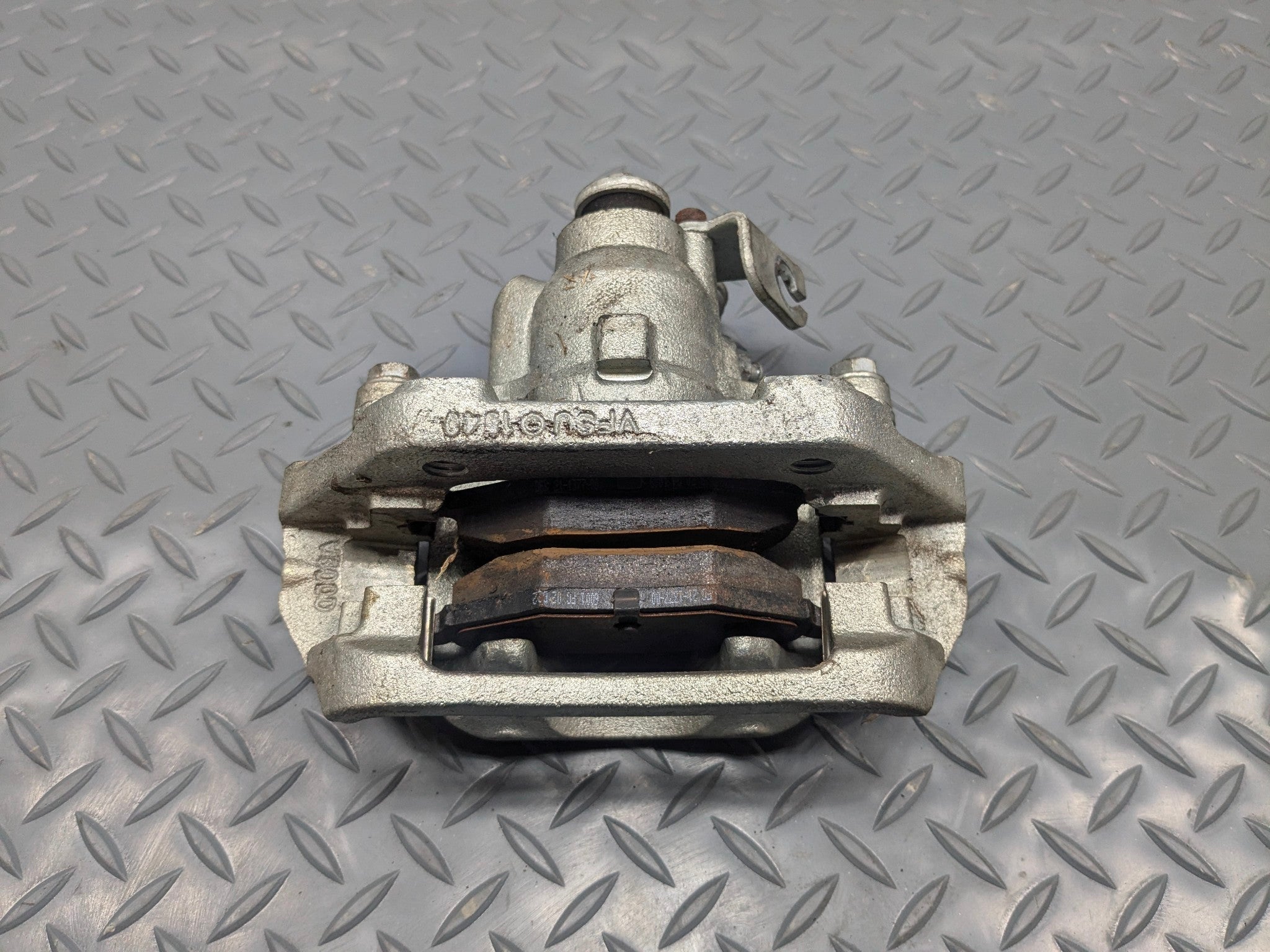 2009 - 2012 OEM FORD FLEX REAR LEFT DRIVE SIDE BRAKE CALIPER ASSEMBLY